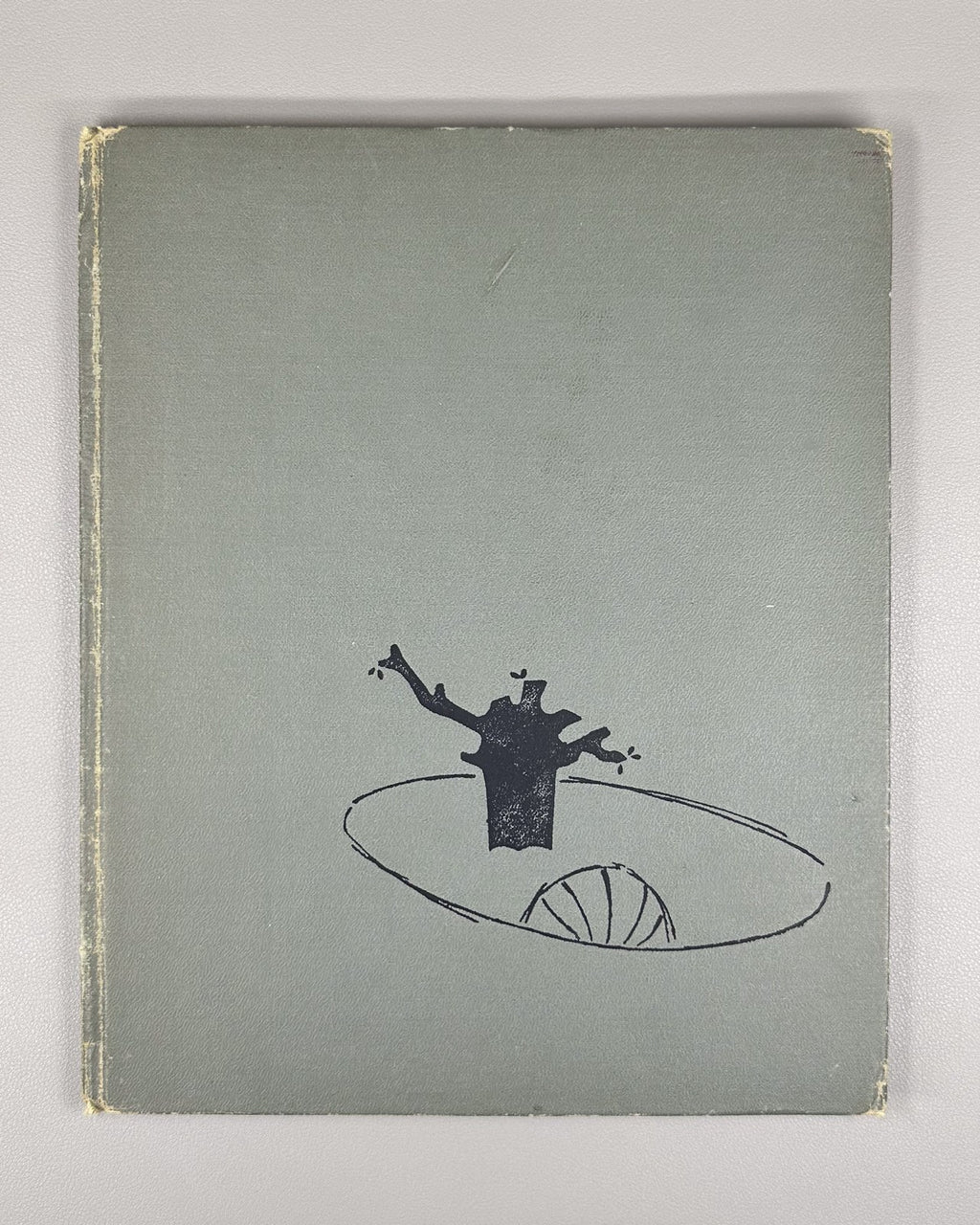 Elene Akhvlediani in the Theatre Monograph 1968 Georgian art