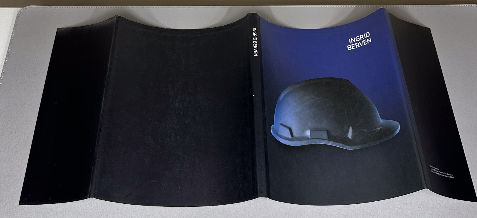 Signed Autograph Ingrid Berven Exhibition Catalog 2015 Norwegian art