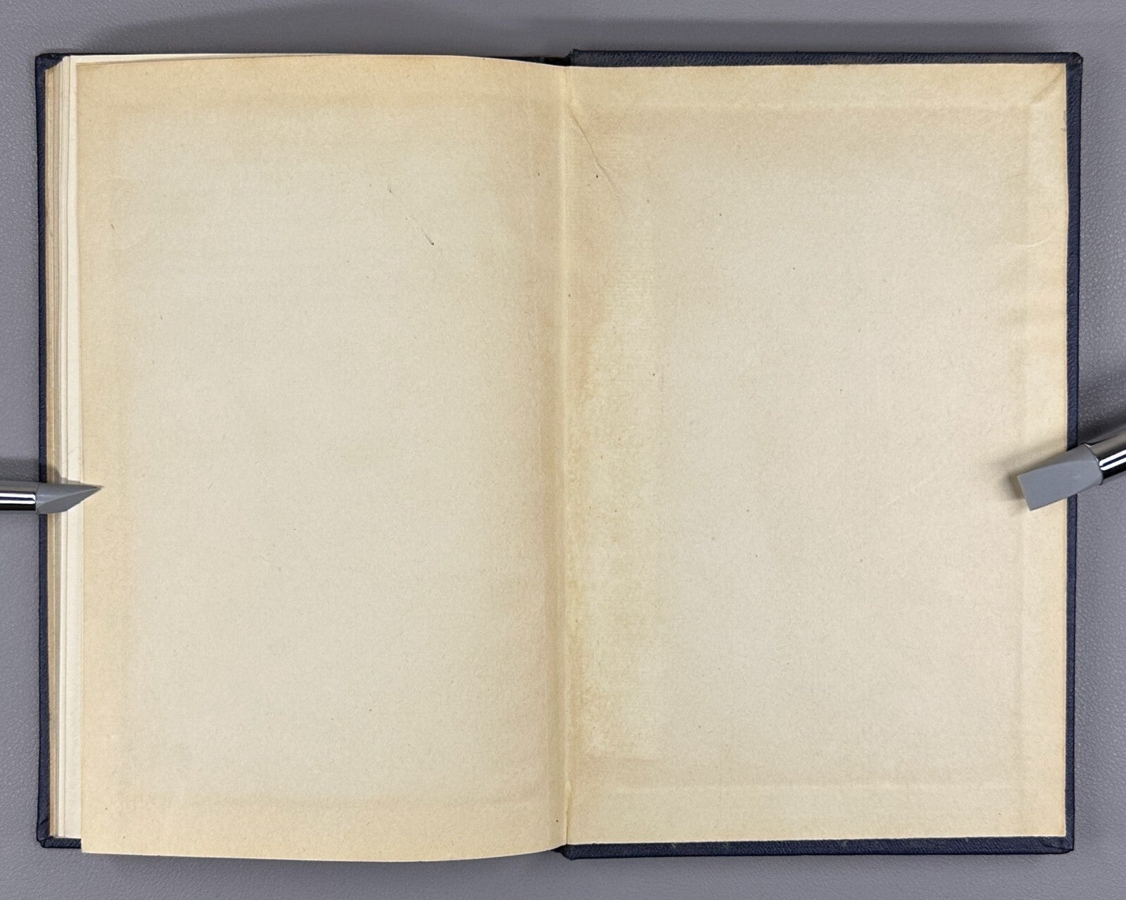 1st ed. Landau Theory Atomic Nucleus 1955 Лекции по теории атомного ядра Ландау