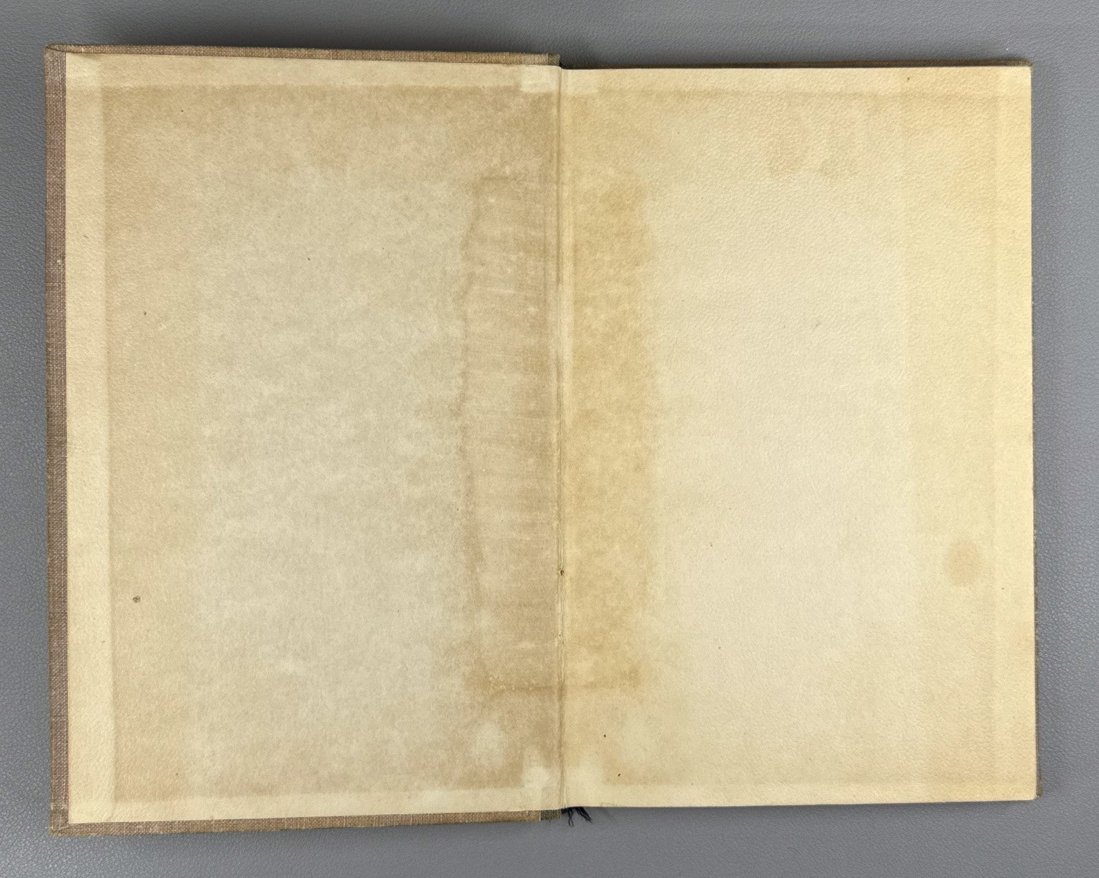 1st ed. Russian Шредингер Что такое жизнь? 1947 Schrödinger What Is Life?