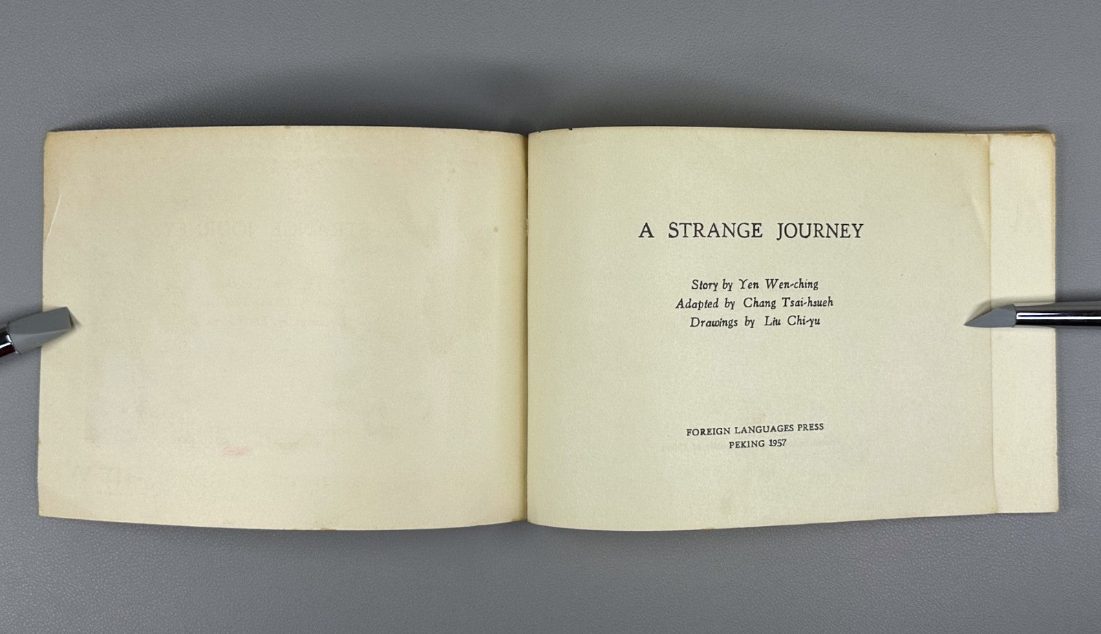 Comics A Strange Journey Yen Wen-ching Liu Chi-yu Peking Beijing China
