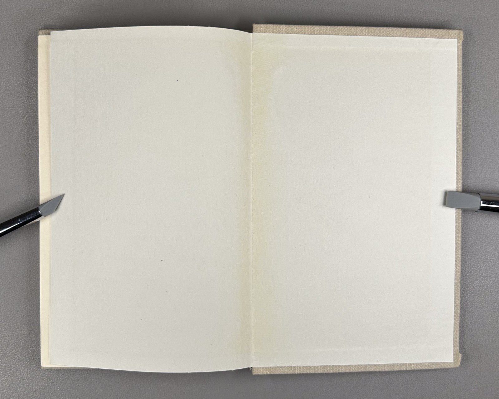 Wu Han Biography of Zhu Yuanzhang 1980 У Хань Жизнеописание Чжу Юань-чжана