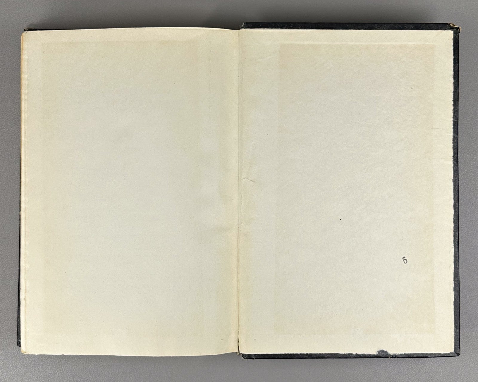 Autograph Gigineishvili Research on the issues of language Vepkhistkaosani 1975