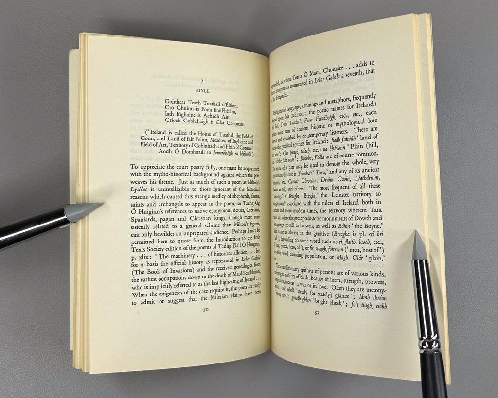 Knott, Eleanor Irish Classical Poetry Bardic Poetry Dublin 1957 First Edition