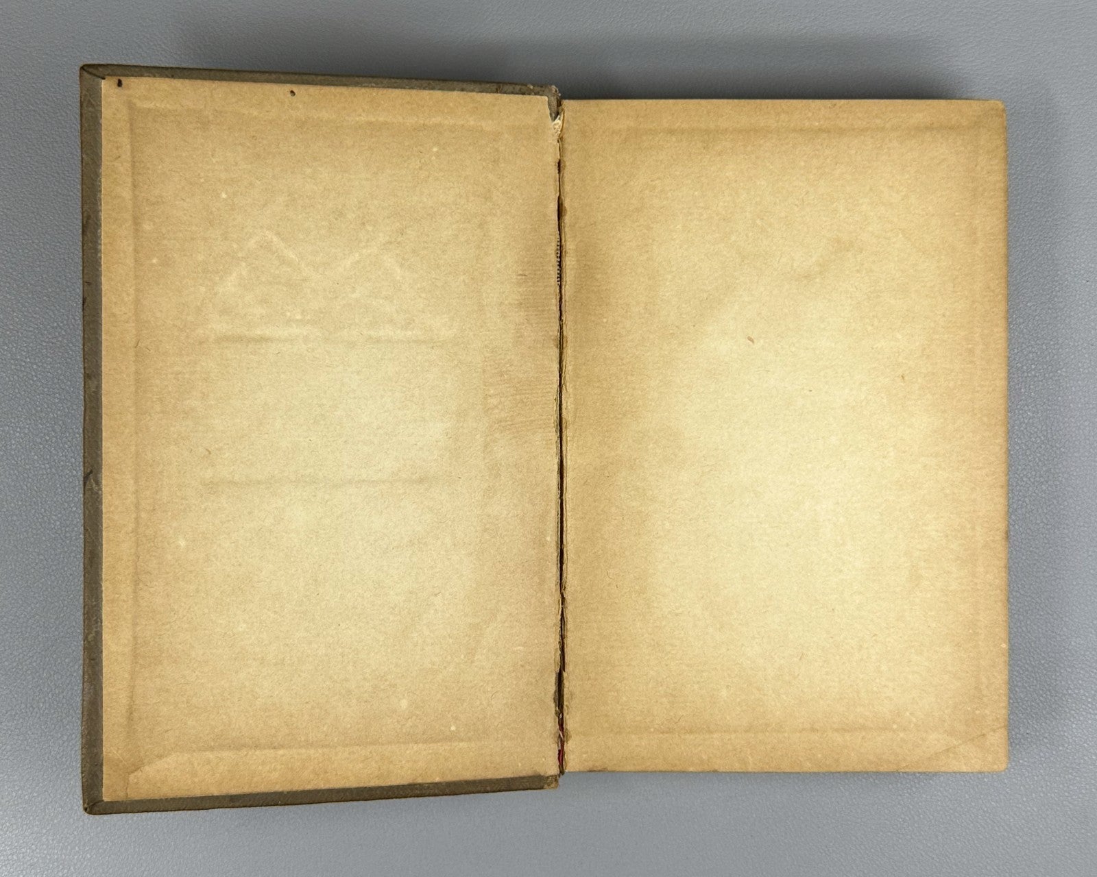 1st ed. in Russian Leo Kiacheli Gvadi Bigva Novel 1940 Киачели Гвади Бигва Роман