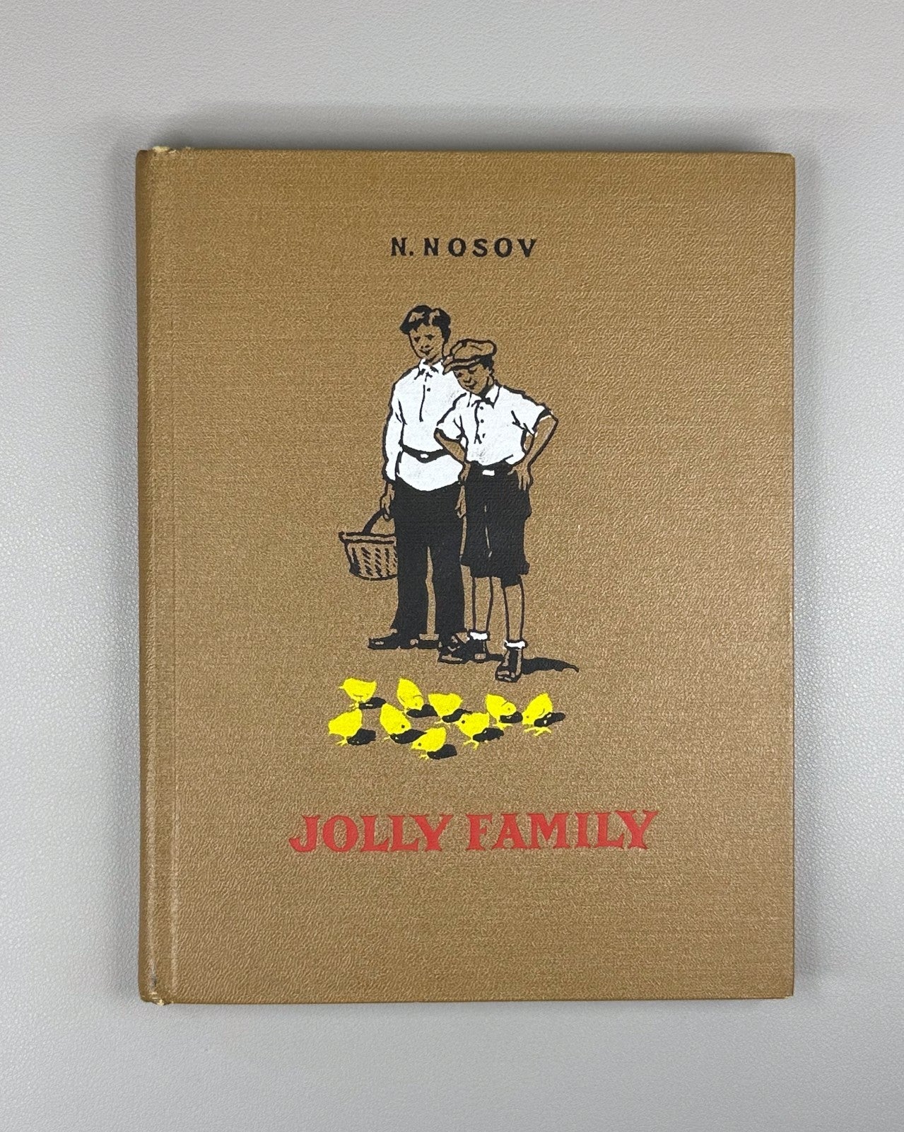 Nosov Jolly Family Konovalov 1955 children’s beekeeping English Soviet Neznayka