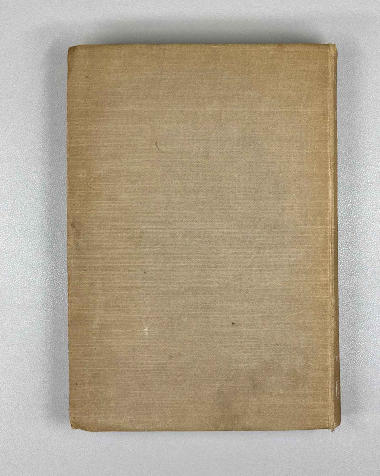 Ioseliani, Platon. The Life of King Giorgi XIII (Ts'khovreba Giorgi Mets'amet'isa). Introductory essays by A. Gatserelia; cover by L. Zaalishvili, 1936. In Georgian.