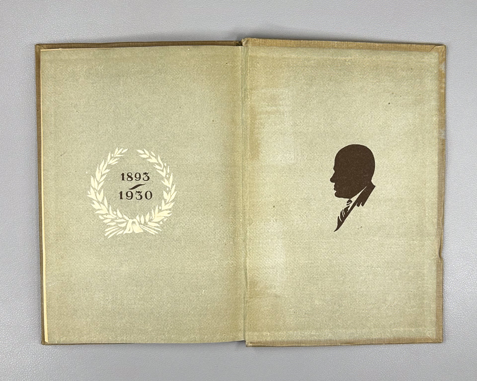 Mayakovsky, V. Selected Poems (Izbrannye stikhi). Pyatigorsk, 1940. In Russian.