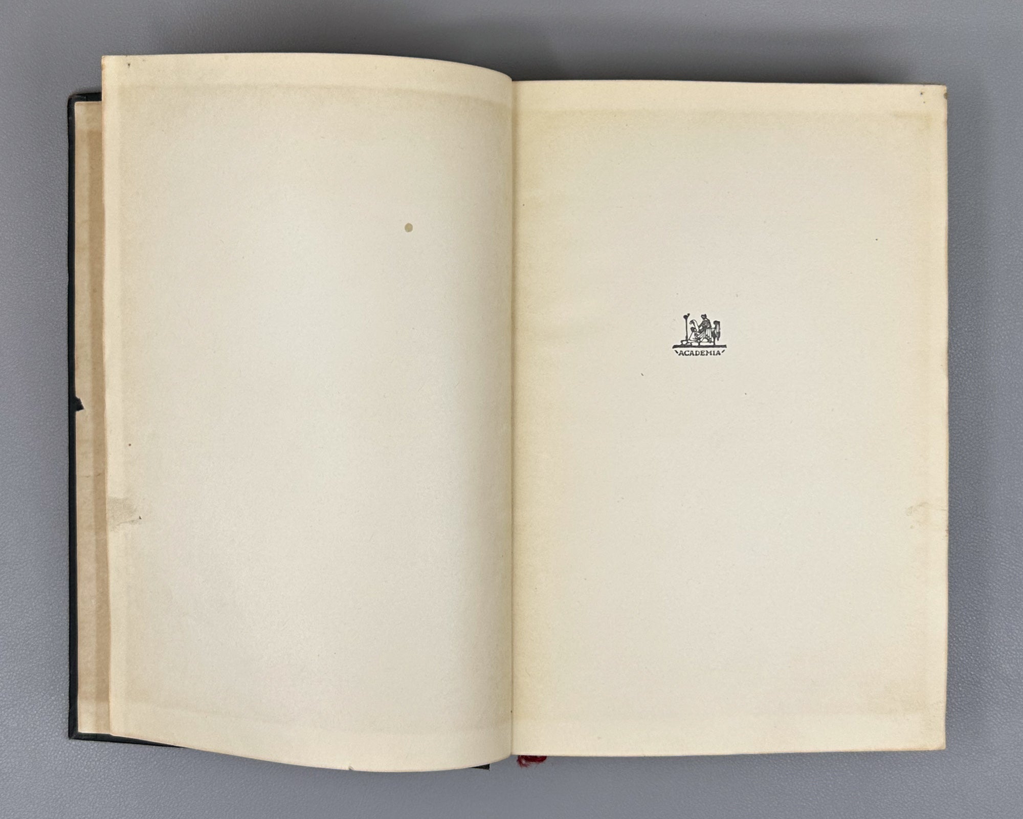 Brunov, N. Essays on the History of Architecture (Ocherki po istorii arkhitektury): in three volumes [vols. 1-2 published; vol. 3 never issued]. Binding design by I.F. Rerberg. Academia, 1935-1937. In Russian.