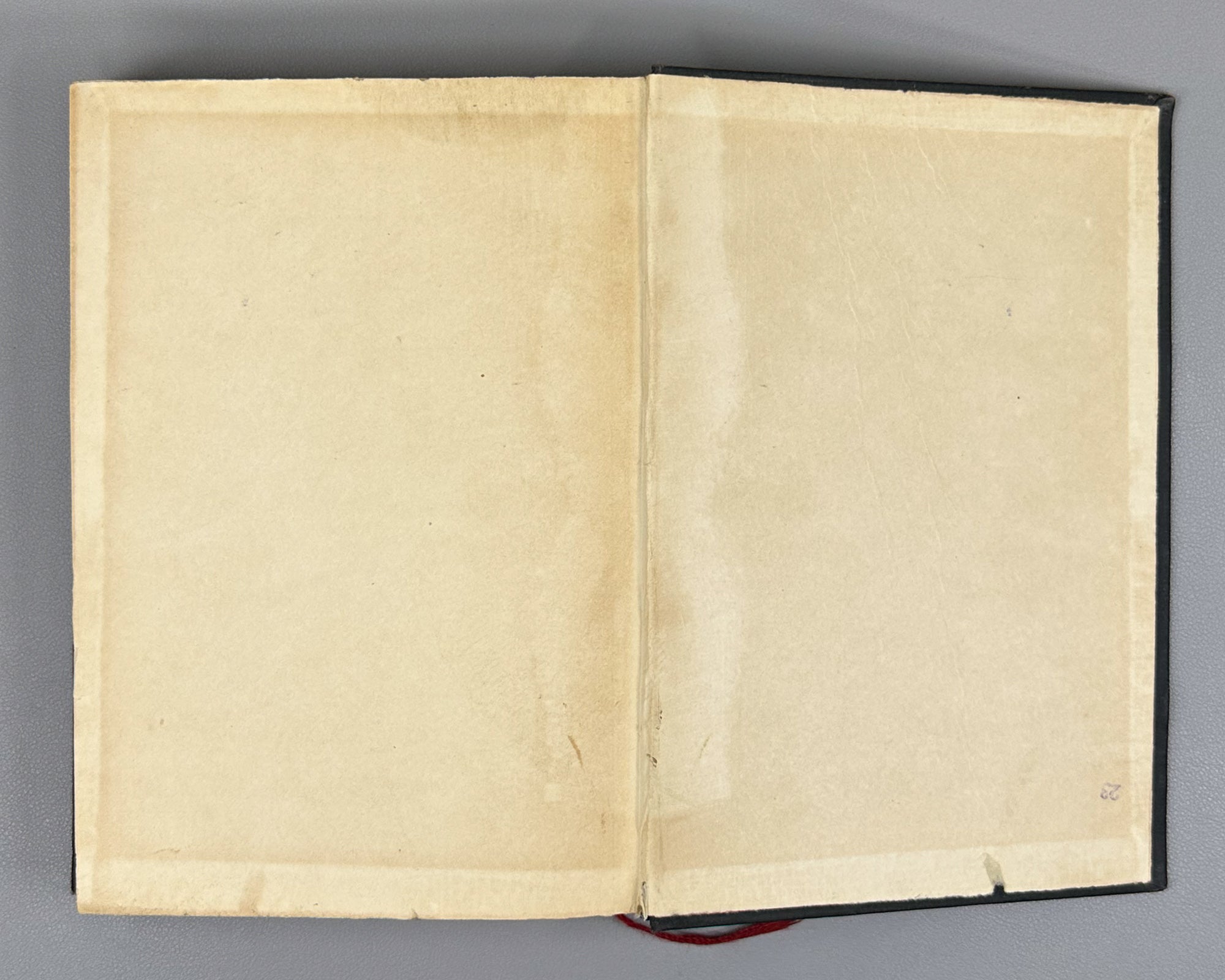 Brunov, N. Essays on the History of Architecture (Ocherki po istorii arkhitektury): in three volumes [vols. 1-2 published; vol. 3 never issued]. Binding design by I.F. Rerberg. Academia, 1935-1937. In Russian.