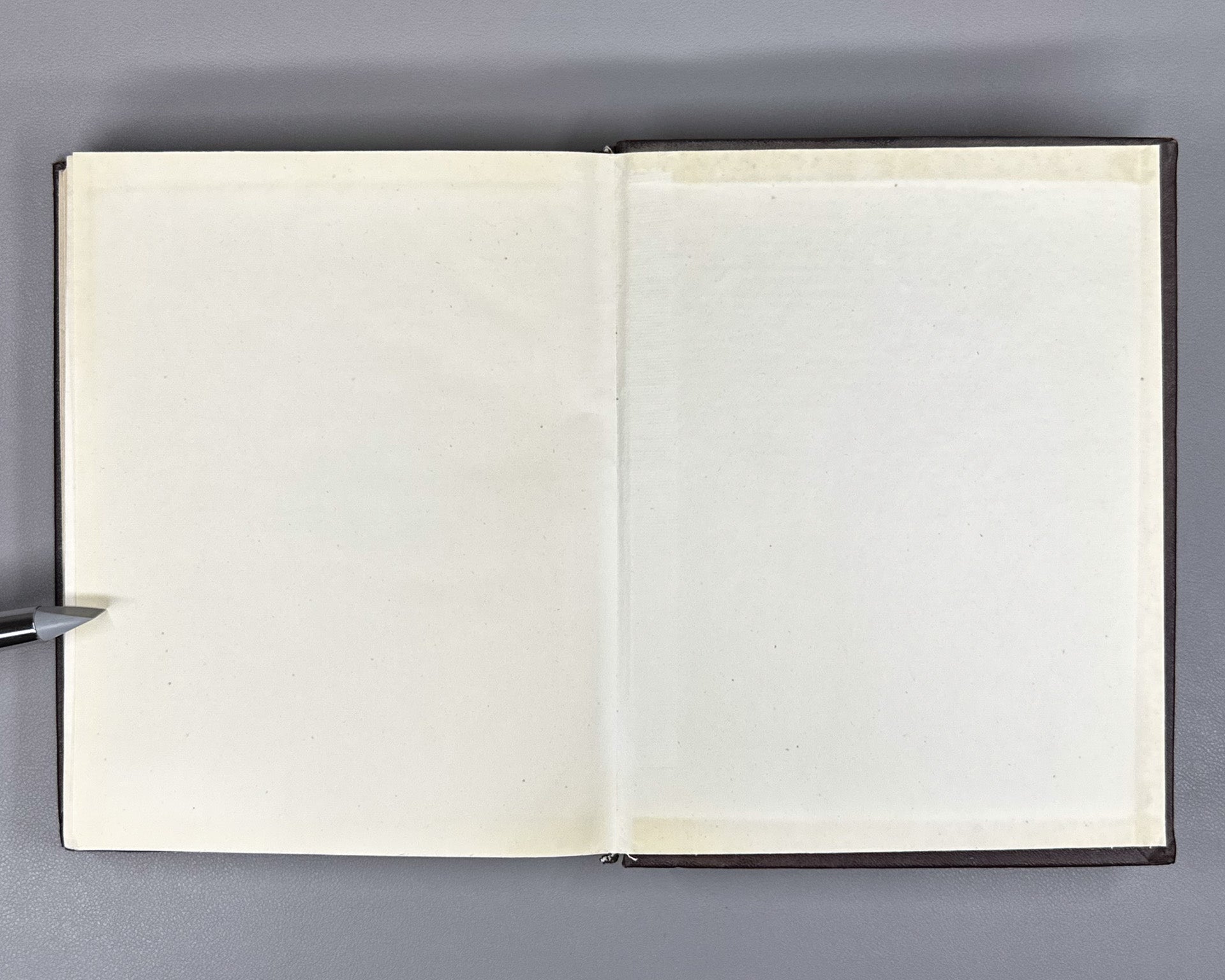 Bravais, A. Selected Scientific Works: Crystallographic Studies (Izbrannye nauchnye trudy. Kristallograficheskie etudy), 1974. In Russian.