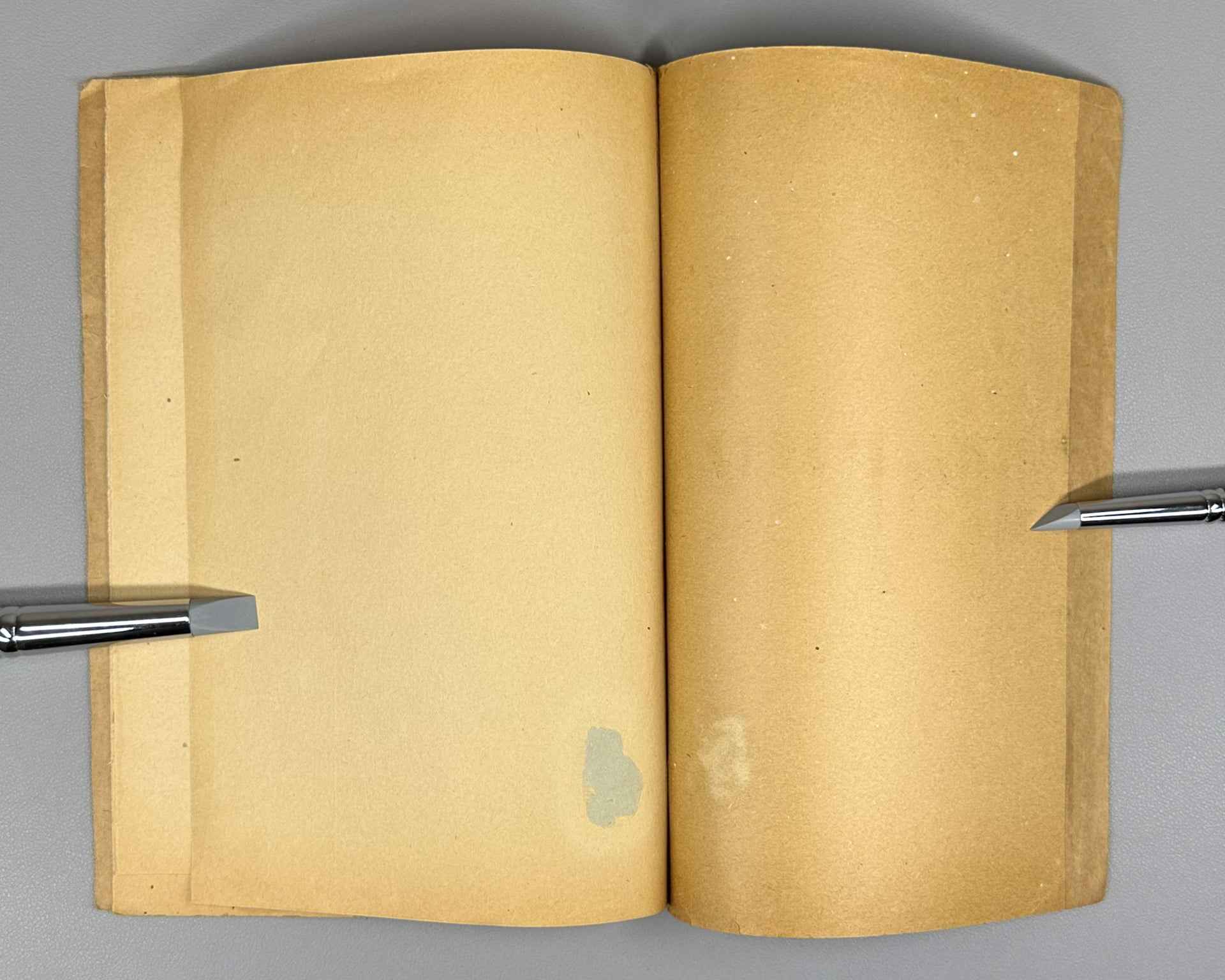 [Autograph?] Khlebnikov, V. Excerpt from the Tables of Destiny (Otryvok iz Dosok sudby). In 3 sheets. Sheets 1-2. Cover by A. Borisov, 1922. In Russian.