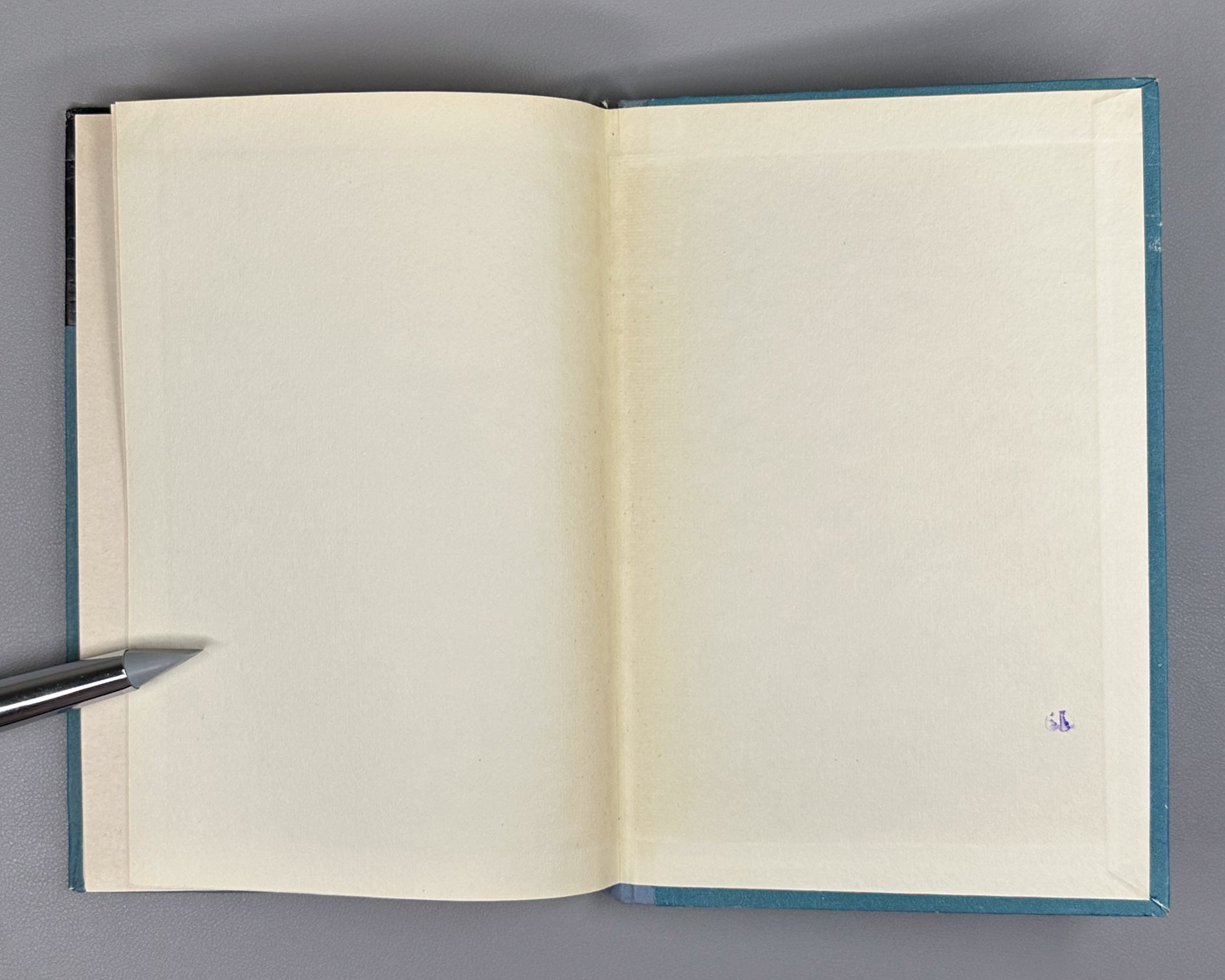 Hedley, George. Linear Algebra (for Economists) (Lineinaya algebra). 1966. In Russian.