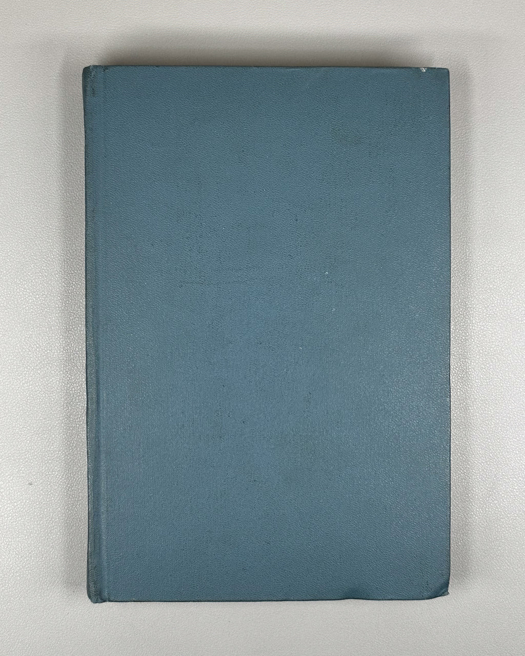 Levin, Y. L. (ed.). Siddur HaShalom — Prayer Book «Mir» («Peace»): Prayers for the Entire Year (Sidur ha-Shalom. Molitvennik «Mir». Molitvy na ves' god). 1968. In Hebrew