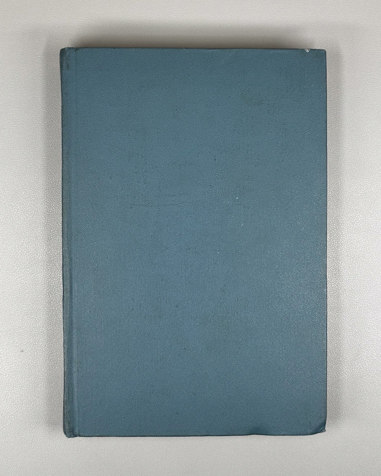 Levin, Y. L. (ed.). Siddur HaShalom — Prayer Book «Mir» («Peace»): Prayers for the Entire Year (Sidur ha-Shalom. Molitvennik «Mir». Molitvy na ves' god). 1968. In Hebrew