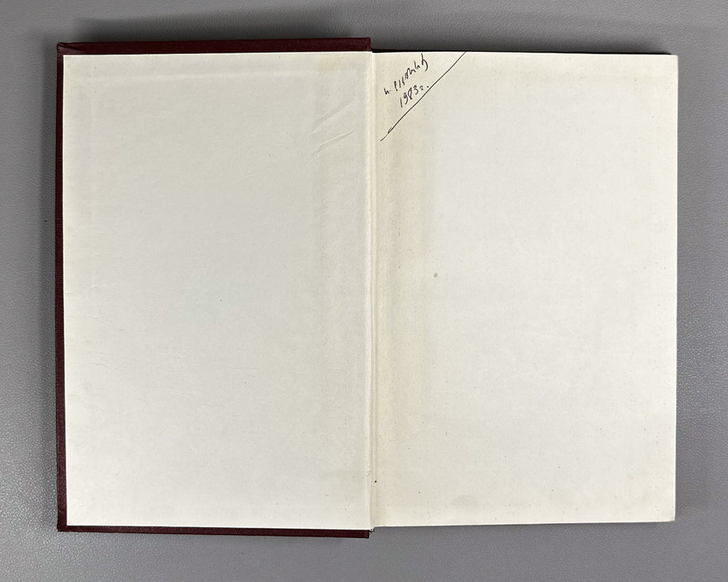 Petrov, Yu. I. Physics of Small Particles (Fizika malykh chastits). Institute of Chemical Physics of the USSR Academy of Sciences, 1982. In Russian.