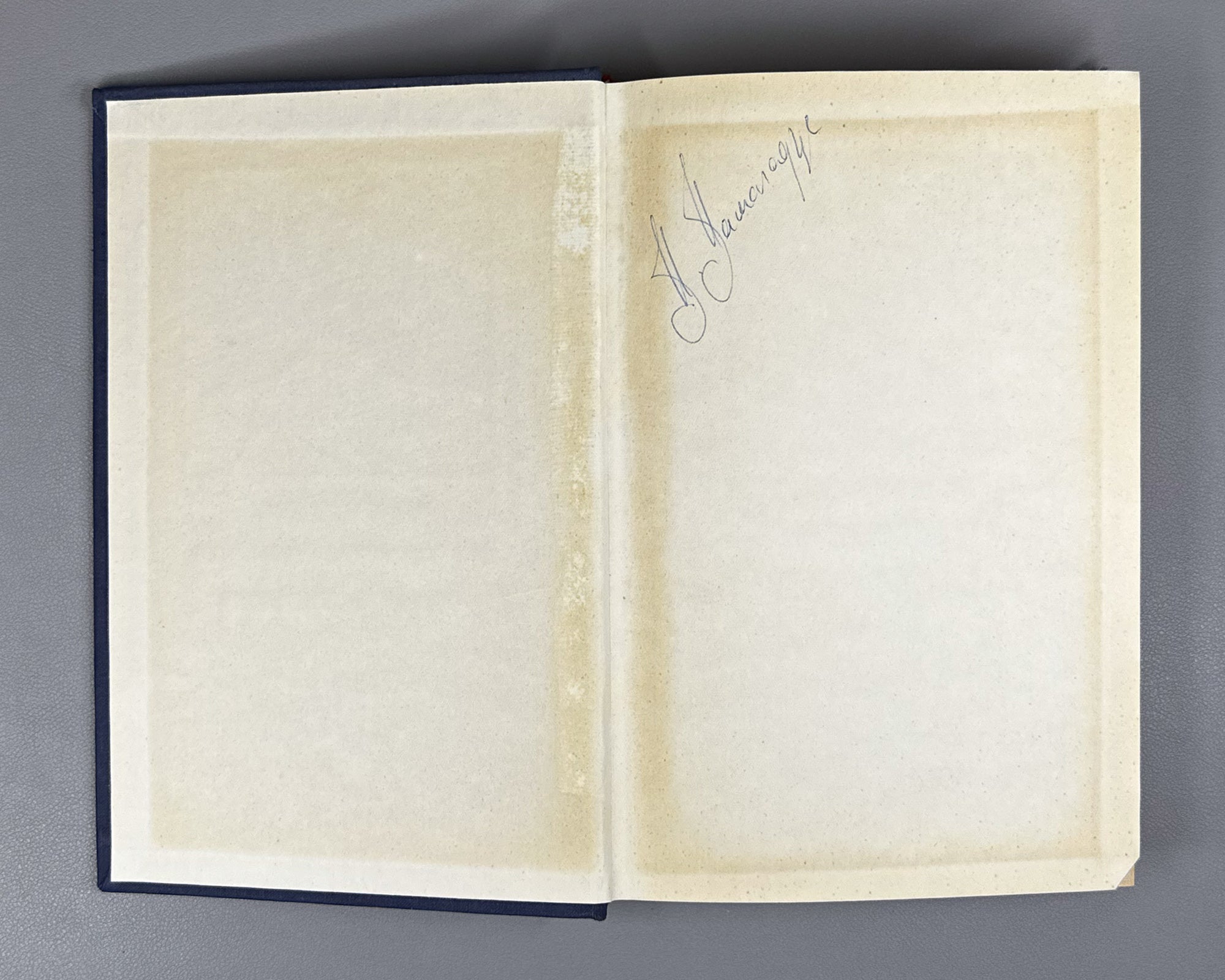 Zundel, Georg. Hydration and Intermolecular Interaction: Infrared Investigations with Polyelectrolyte Membranes (Gidratatsiya i mezhmolekulyarnoe vzaimodeystvie). 1972. In Russian.