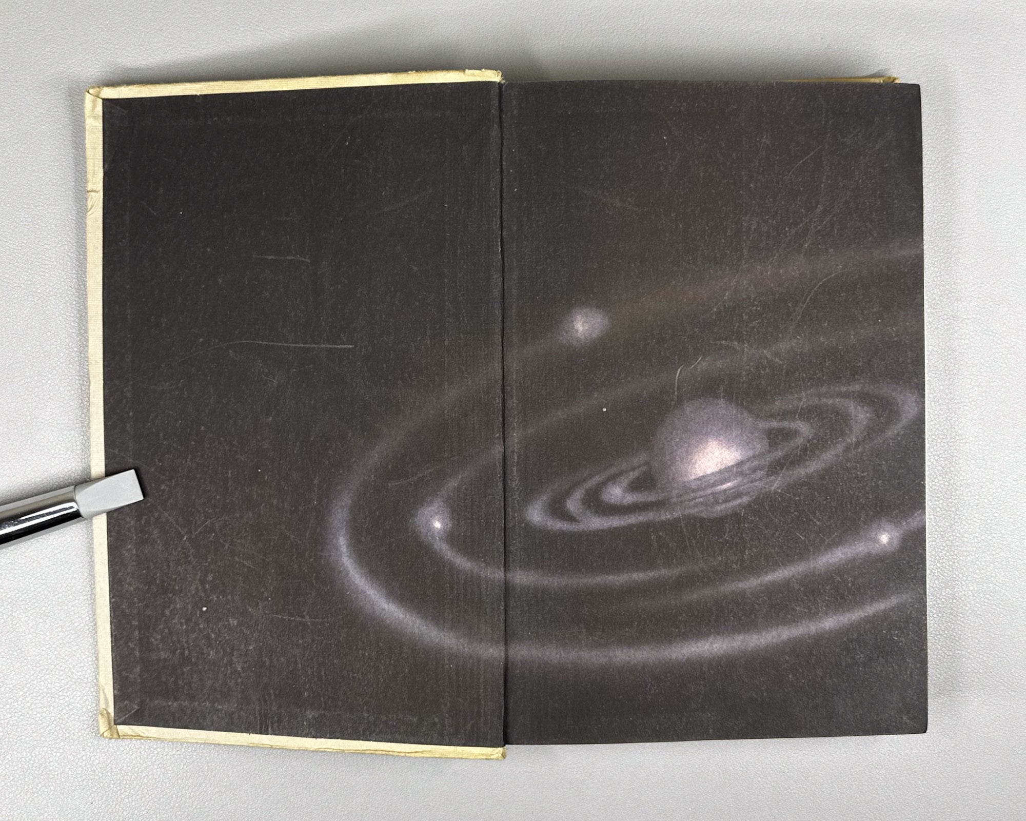 Vorontsov-Velyaminov, B. A. The Universe (Vselennaya). 1947. In Russian.
