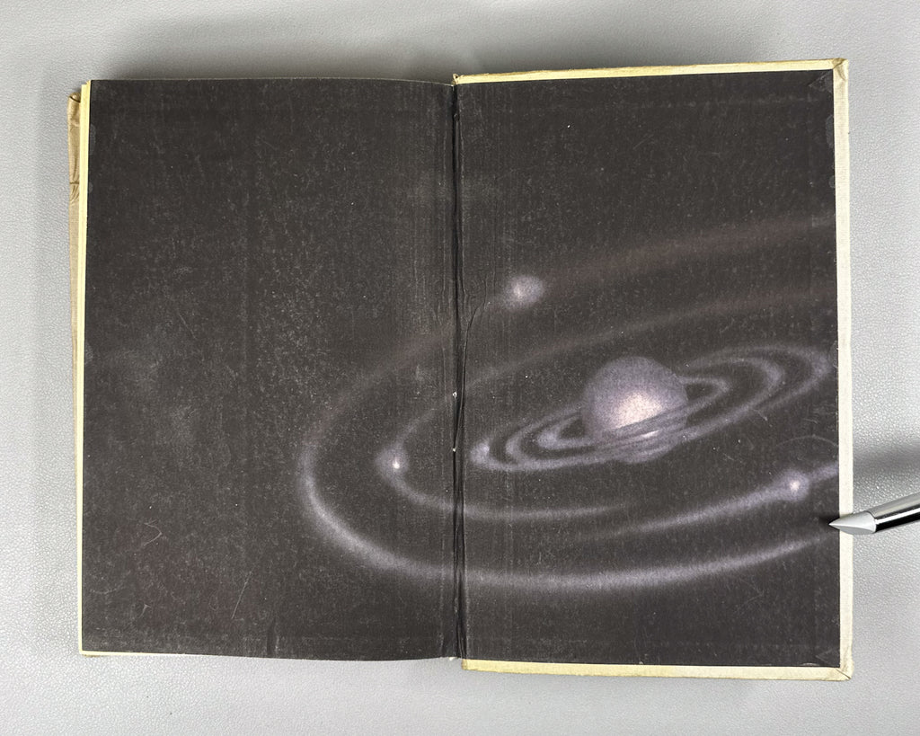 Vorontsov-Velyaminov, B. A. The Universe (Vselennaya). 1947. In Russian.