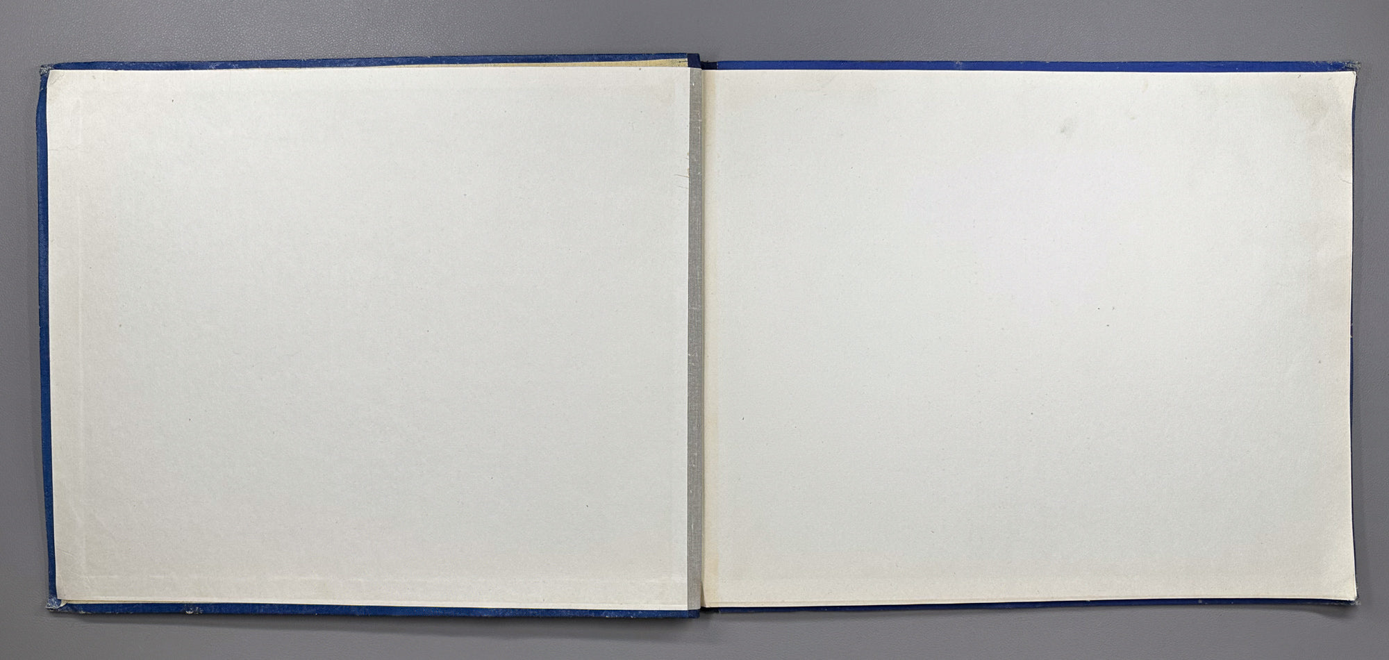 Dzhapiashvili, V. P., Korol, A. N. Polarimetric Atlas of the Moon (Polyarimetricheskiy atlas Luny). 1982. In Russian.