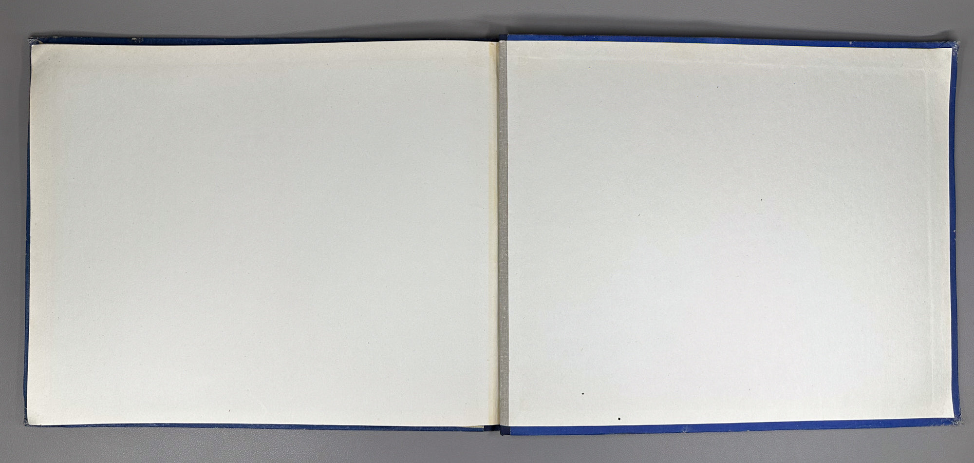 Dzhapiashvili, V. P., Korol, A. N. Polarimetric Atlas of the Moon (Polyarimetricheskiy atlas Luny). 1982. In Russian.