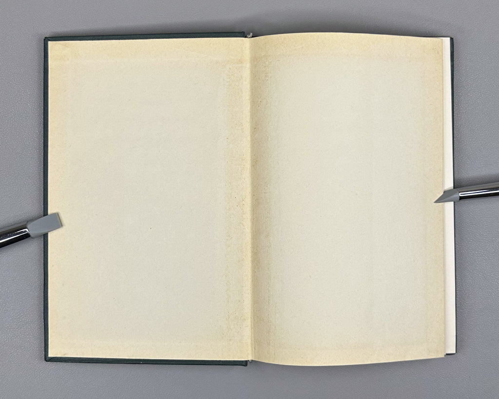 Hilbert Problems (Problemy Gilberta): A Collection, with the Full Text of Hilbert's Address "Mathematische Probleme" 1969. In Russian.
