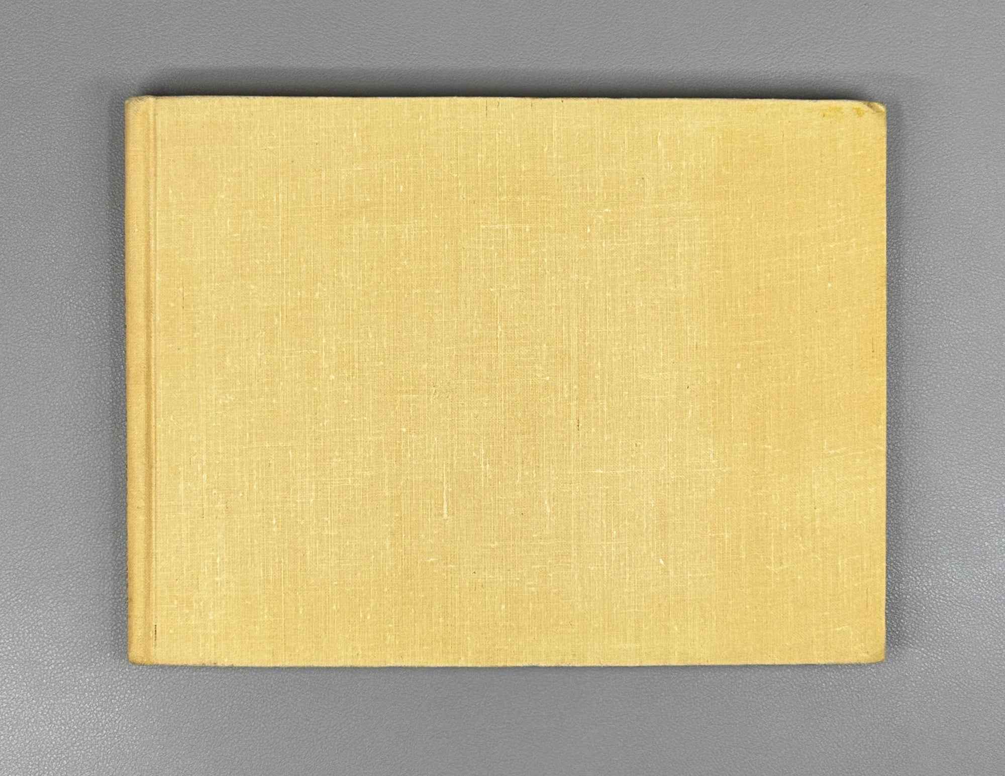 N. M. Filipovskaya. Architecture of Revolutionary Cuba (Arkhitektura revolyutsionnoi Kuby). 1965. In Russian.