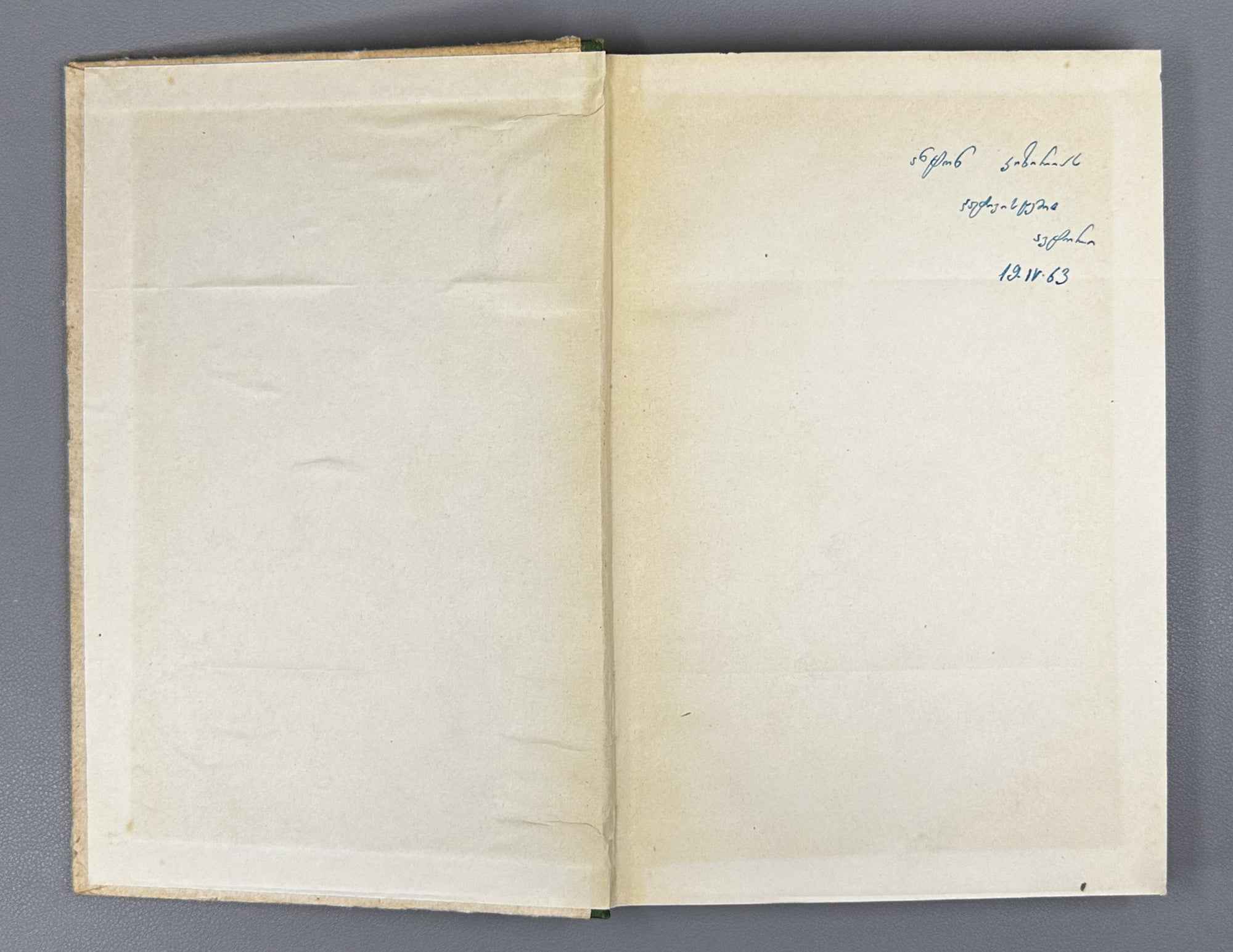 Gudava, T. The Botlikh Language: Grammatical Analysis, Texts, Dictionary (Bot'likhuri ena: gramatikhuli analizi, tekst'ebi, leksikoni). 1963. In Georgian.