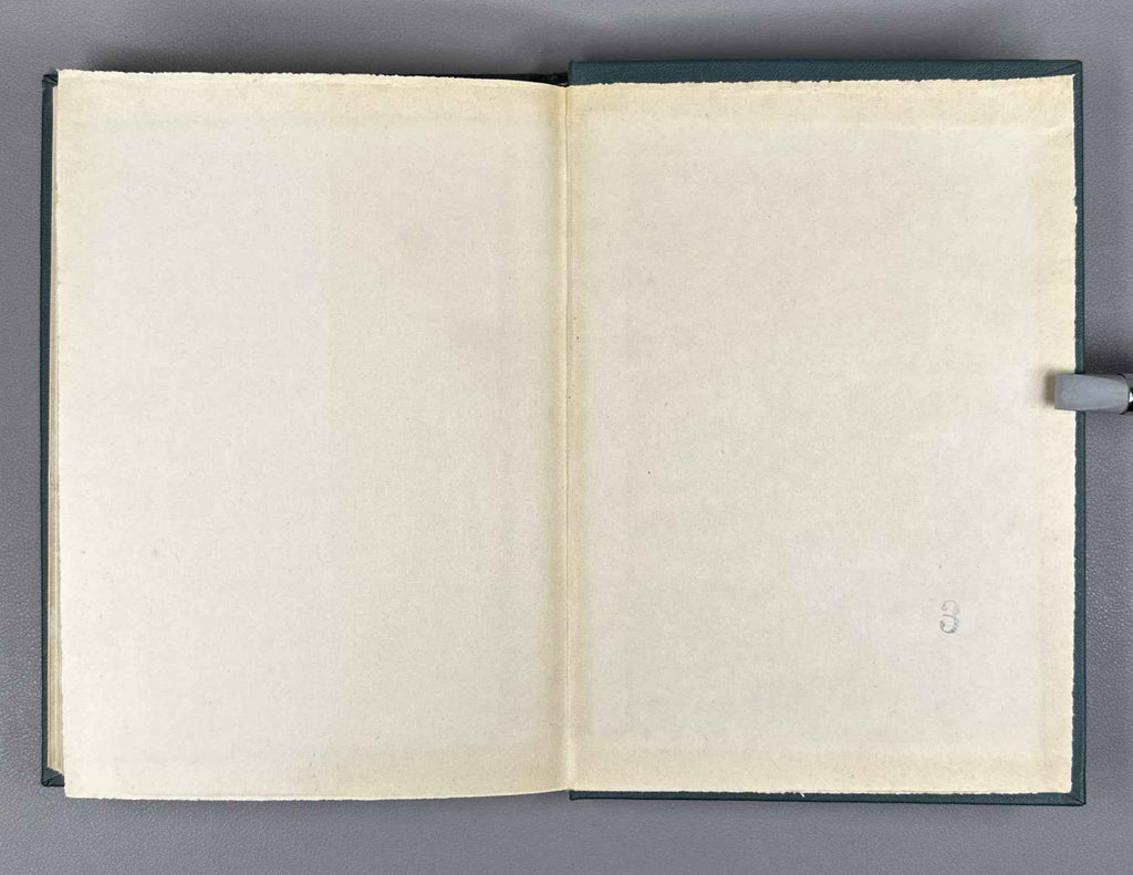Nadareishvili, Gia. Studies (Et'iudebi). 1965. In Georgian.