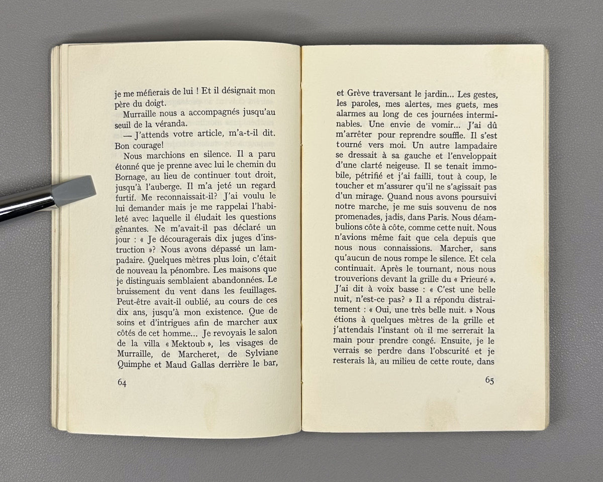 [With the original promotional band announcing the Academie francaise prize] Modiano, Patrick. Les Boulevards de ceinture. Recit. Paris: Gallimard, 1972. In French.
