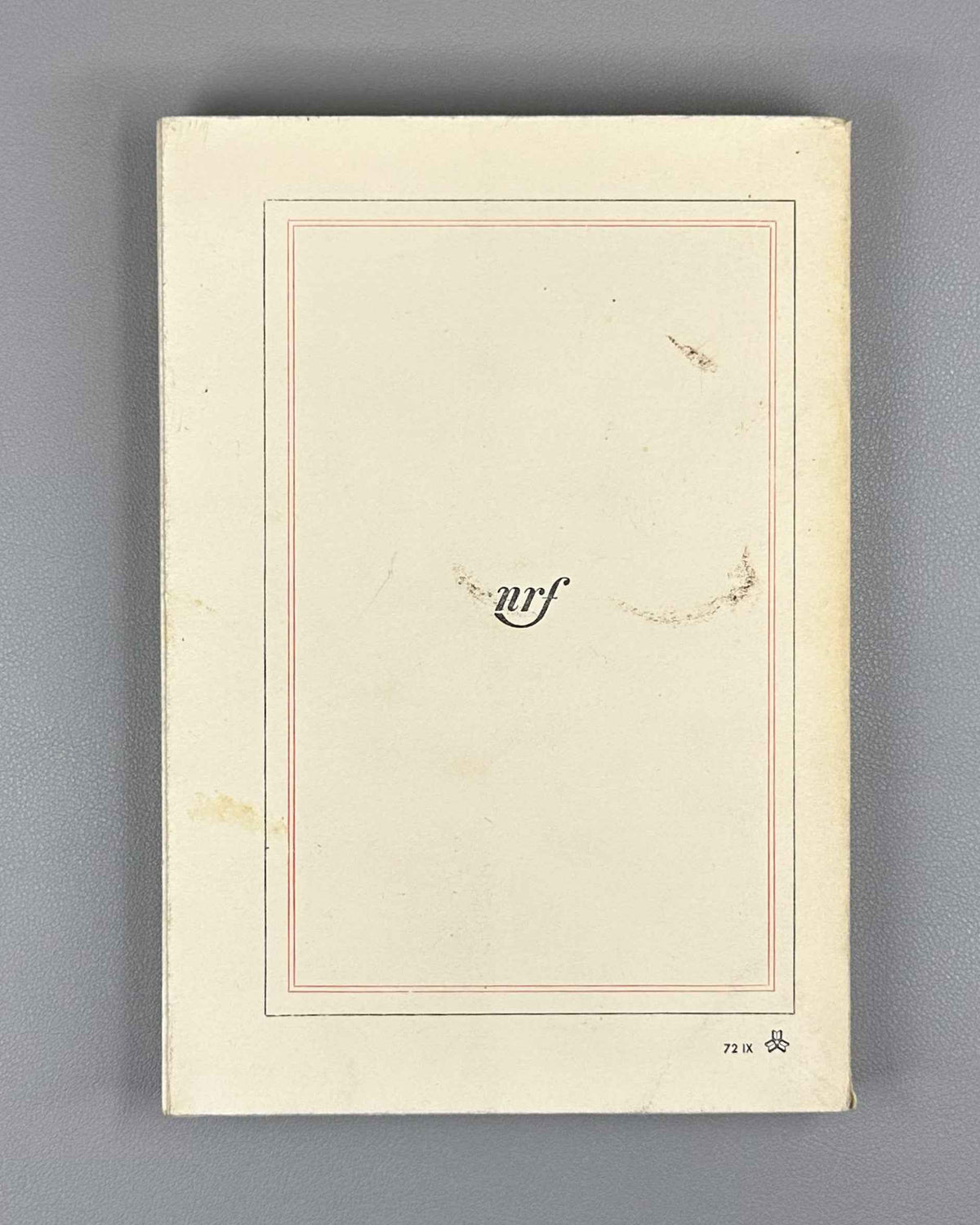 Grenier, Roger. Cine-roman. Roman. Prix Femina 1972. Paris: Gallimard (nrf), 1972. In French.