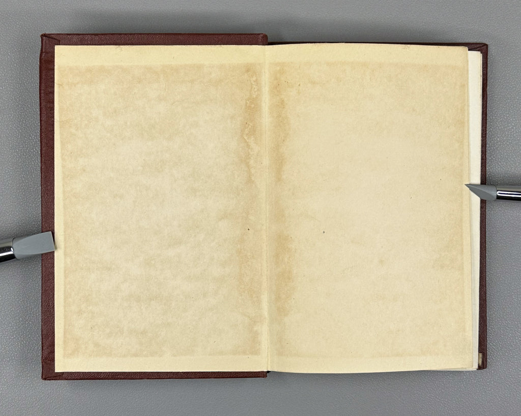 Gorlyak, F. G. Investigator's Handbook (Spravochnik sledovatelya: oboznachenie i naimenovanie ob'ektov i ikh chastey, vstrechayushchikhsya pri sledstvennom osmotre). First edition, 1957. In Russian.