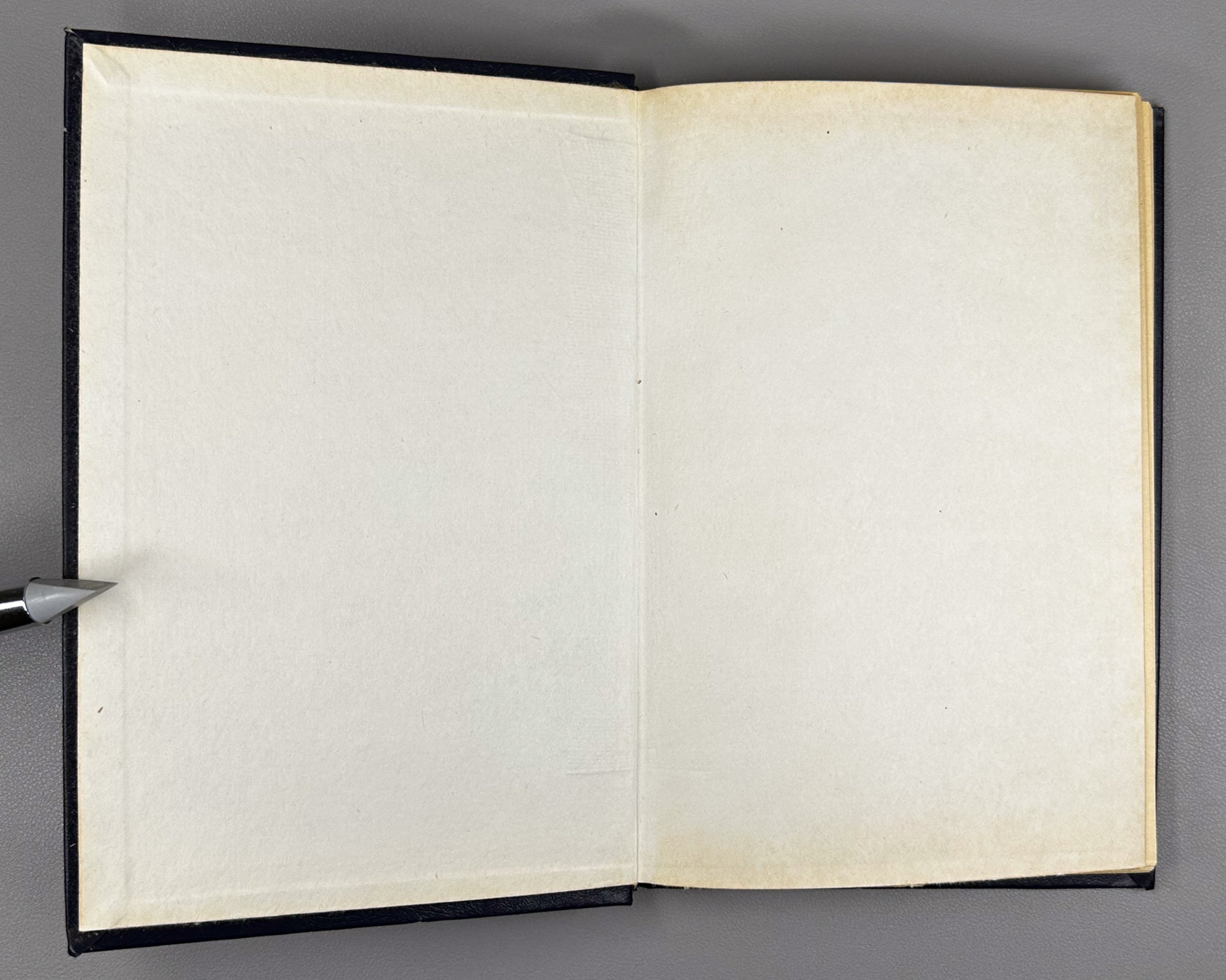 Paneiakh, V. Bondage in the First Half of the Seventeenth Century (Kholopstvo v pervoi polovine XVII v.). 1984. In Russian.