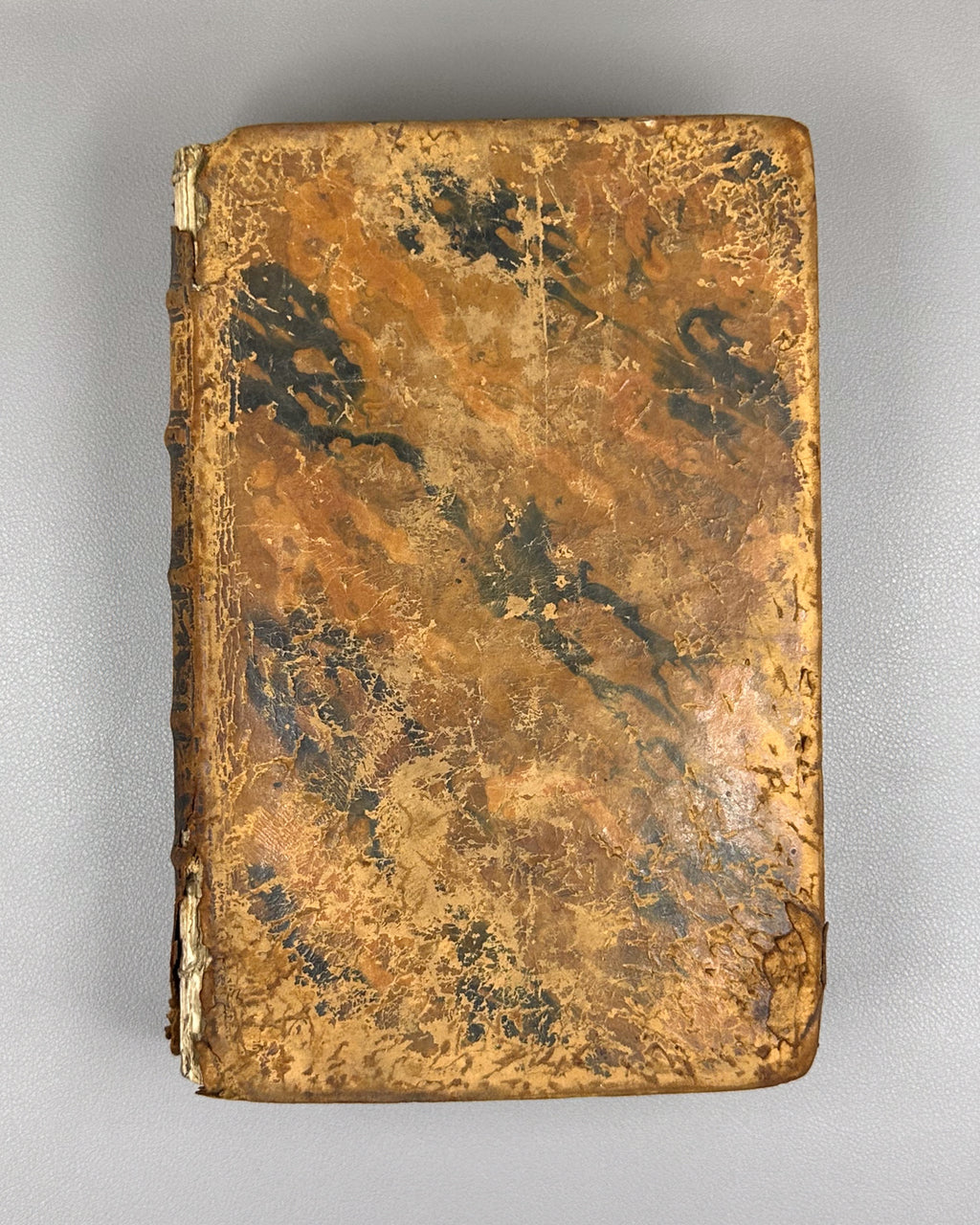[Conquista Chronicle. First Russian Edition] Solis y Rivadeneyra, Antonio de. History of the Conquest of Mexico. Part One (Antona Solisa istoriya o pokorenii Meksiki / Historia de la conquista de México). Imperial Academy of Sciences, 1765.