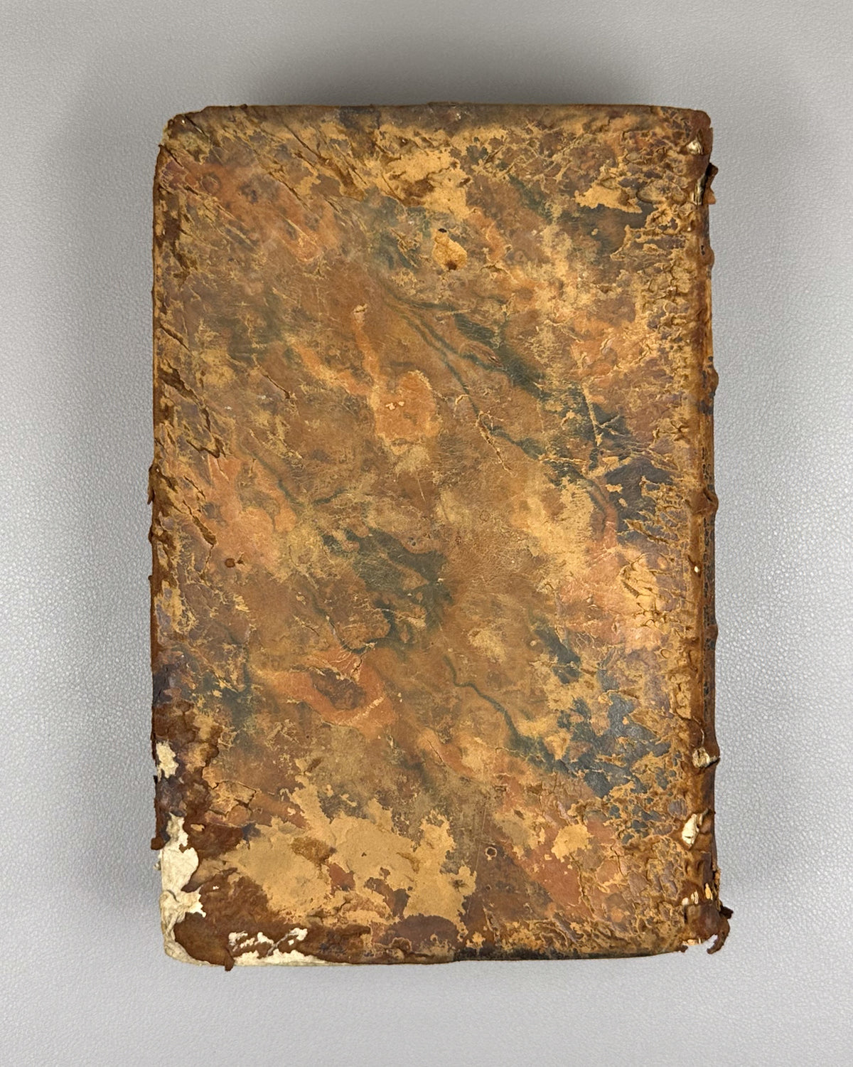 [Conquista Chronicle. First Russian Edition] Solis y Rivadeneyra, Antonio de. History of the Conquest of Mexico. Part One (Antona Solisa istoriya o pokorenii Meksiki / Historia de la conquista de México). Imperial Academy of Sciences, 1765.