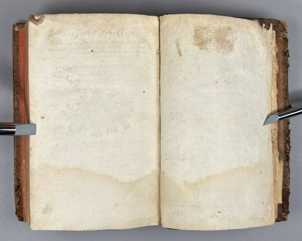 [Conquista Chronicle. First Russian Edition] Solis y Rivadeneyra, Antonio de. History of the Conquest of Mexico. Part One (Antona Solisa istoriya o pokorenii Meksiki / Historia de la conquista de México). Imperial Academy of Sciences, 1765.