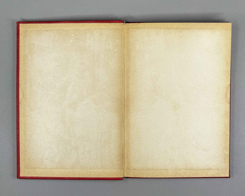 Bukhnikashvili, G. Gori: A Historical Essay (Gori. Istoricheskii ocherk). Cover and title page designed by I. Gurro, 1939. In Russian.