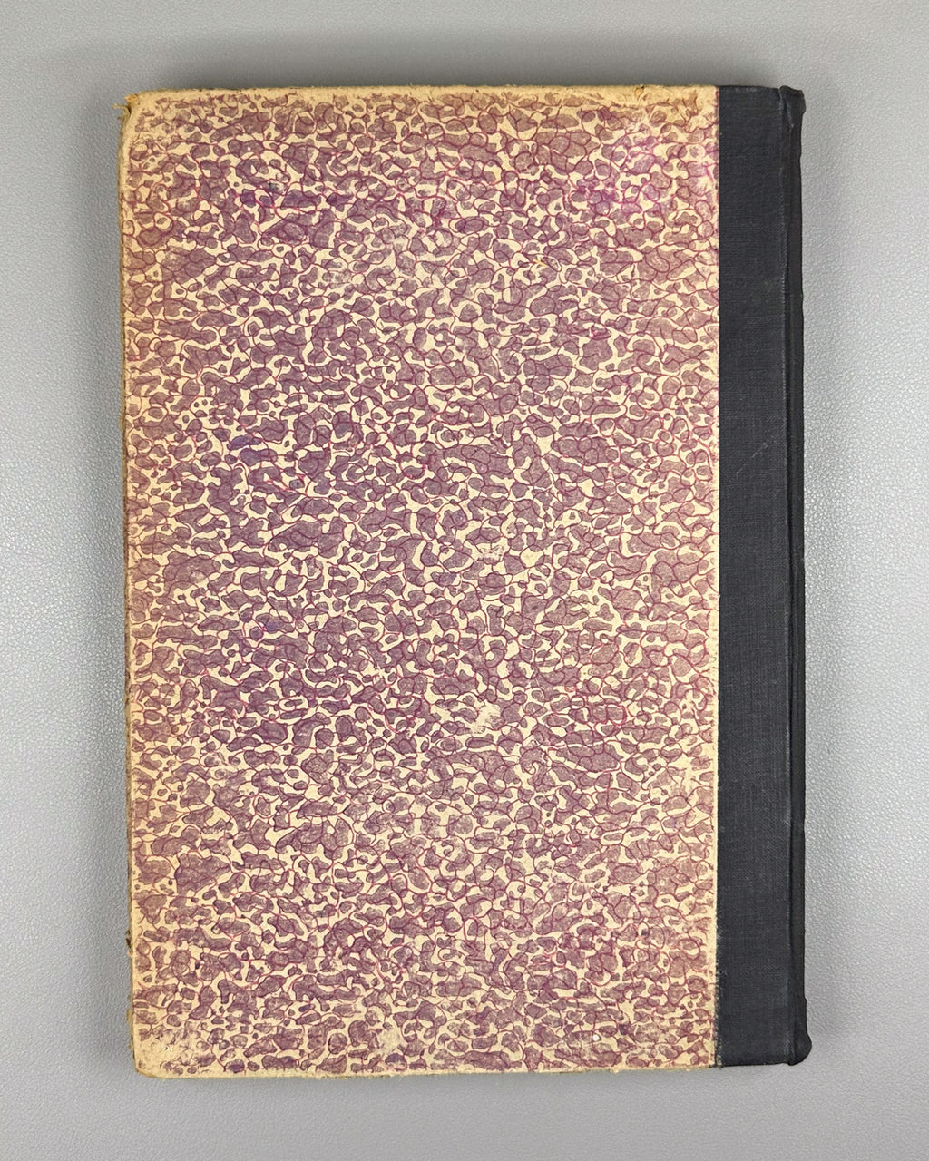 [Nart sagas in Latin-script Digor Ossetic] Monuments of the Folk Art of the Ossetians. Issue 2: Digor Folk Art. First edition. Vladikavkaz, 1927. In Digor Ossetic (Latin script) and Russian.