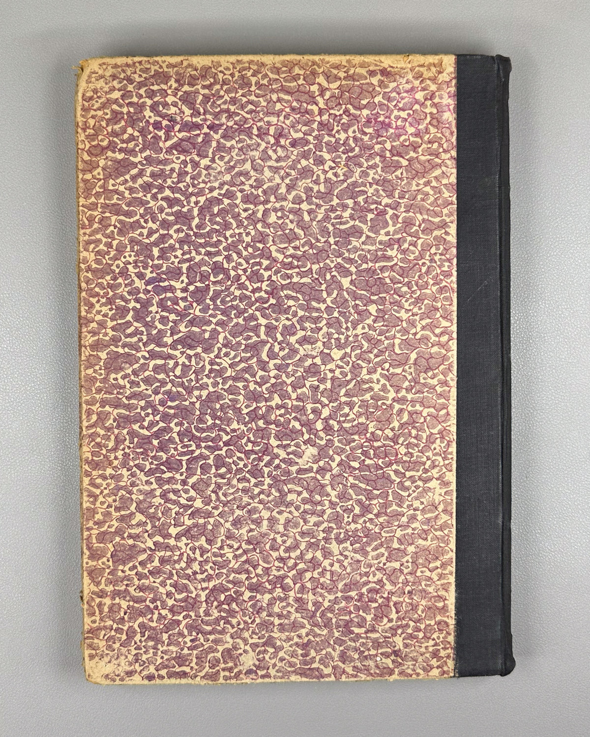 [Nart sagas in Latin-script Digor Ossetic] Monuments of the Folk Art of the Ossetians. Issue 2: Digor Folk Art. First edition. Vladikavkaz, 1927. In Digor Ossetic (Latin script) and Russian.