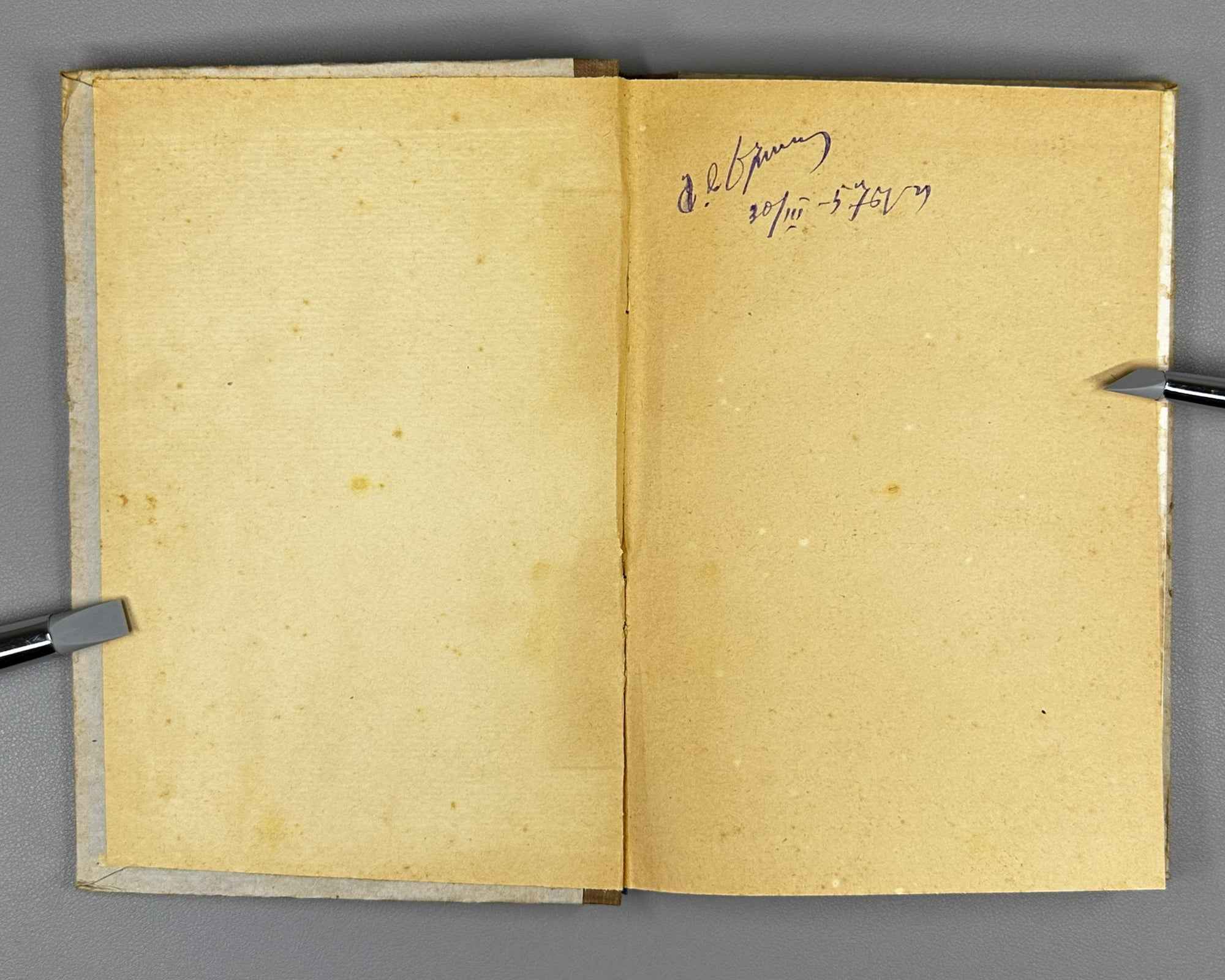 Soselia, G. The Social and State System of Georgia According to The Knight in the Panther's Skin (Sakartvelos sazogadoebrivi da sakhelmtsipoebrivi tskobileba Vepkhistkaosnis mikhedvit). Sokhumi, 1956.