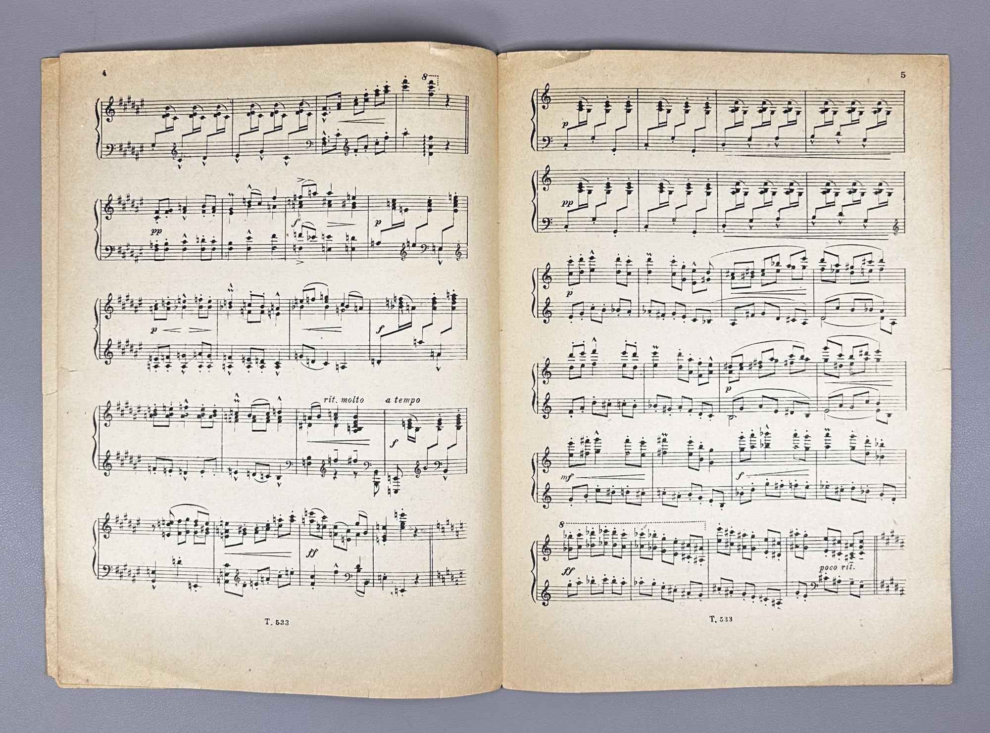 Albéniz, I. Seguidillas. Piano Solo. Series: Concert Repertoire of the Pianist, Triton, 1934. In Russian.