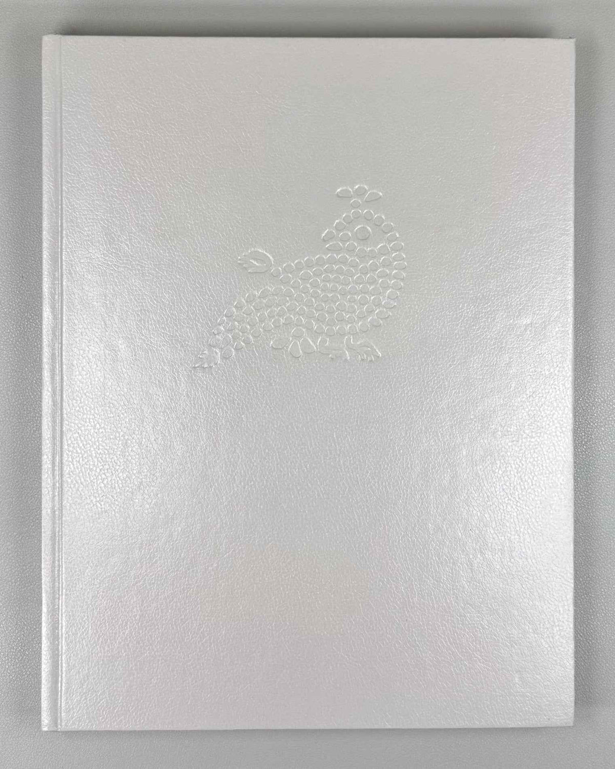 Brailashvili, Nino. Georgia as I Saw It: Ethnographic Sketches (Aseti makhsovs Sakartvelo. Etnograpiuli chanakhatebi). First edition, 1990. In Georgian, Russian, and English.