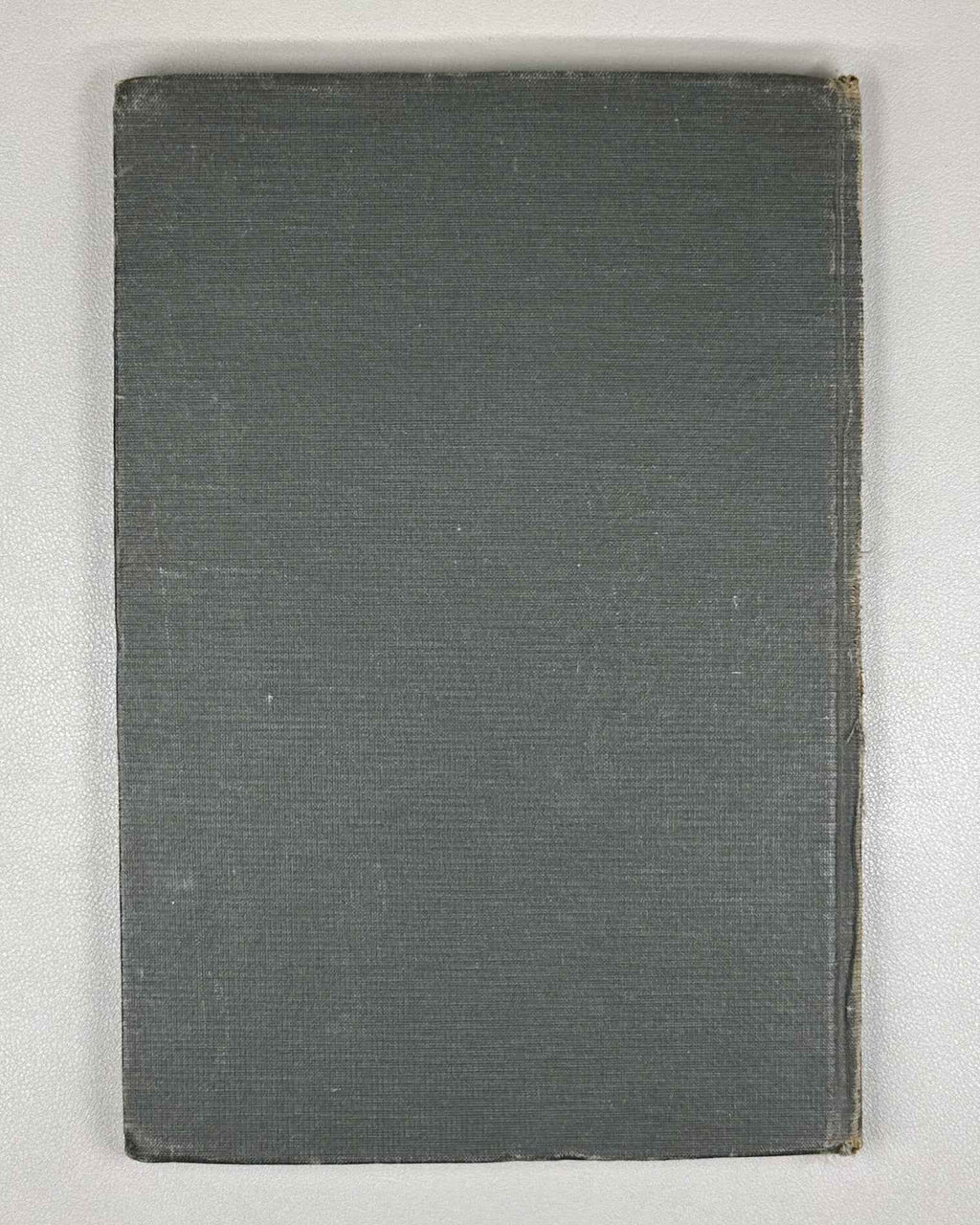 Lermontov, Mikhail. Demon. An Eastern Tale (Demon: vostochnaya povest'). Illustrated by Mikhail Vrubel. Academia, 1937. In Russian.