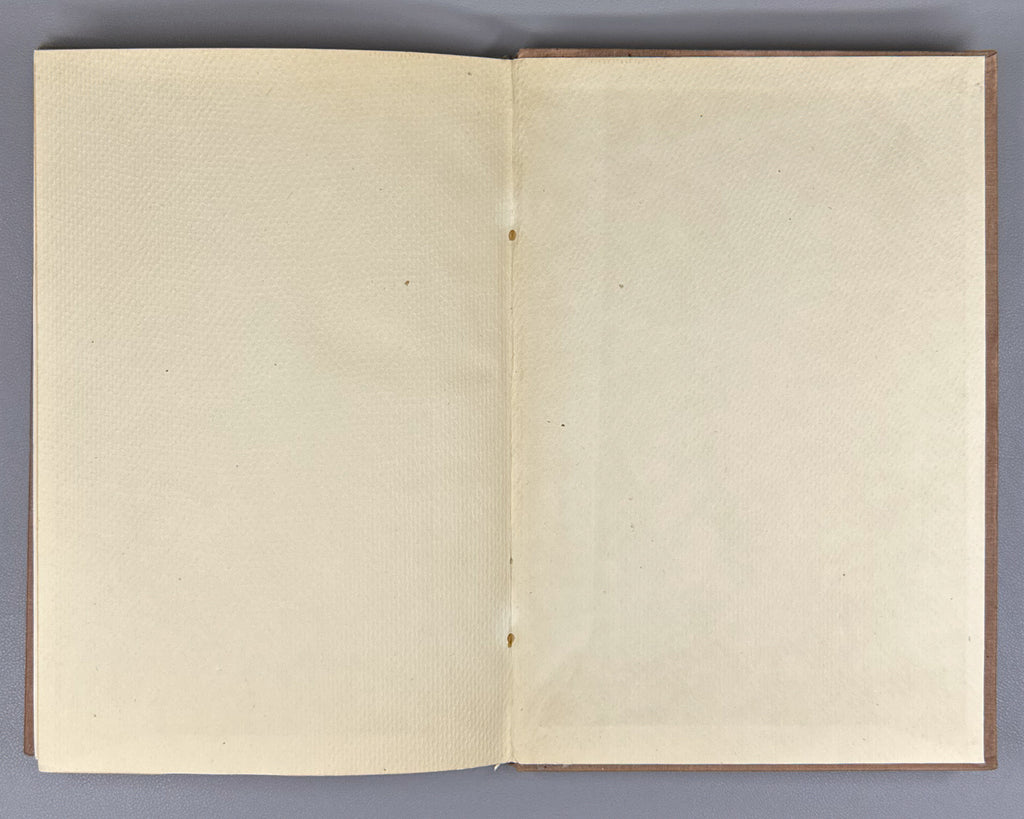 [First monograph on the subject in Russian] Pavlov, V. Sculptural Portrait in Ancient Egypt (Skul'pturnyi portret v drevnem Egipte). First edition, 1937. In Russian.
