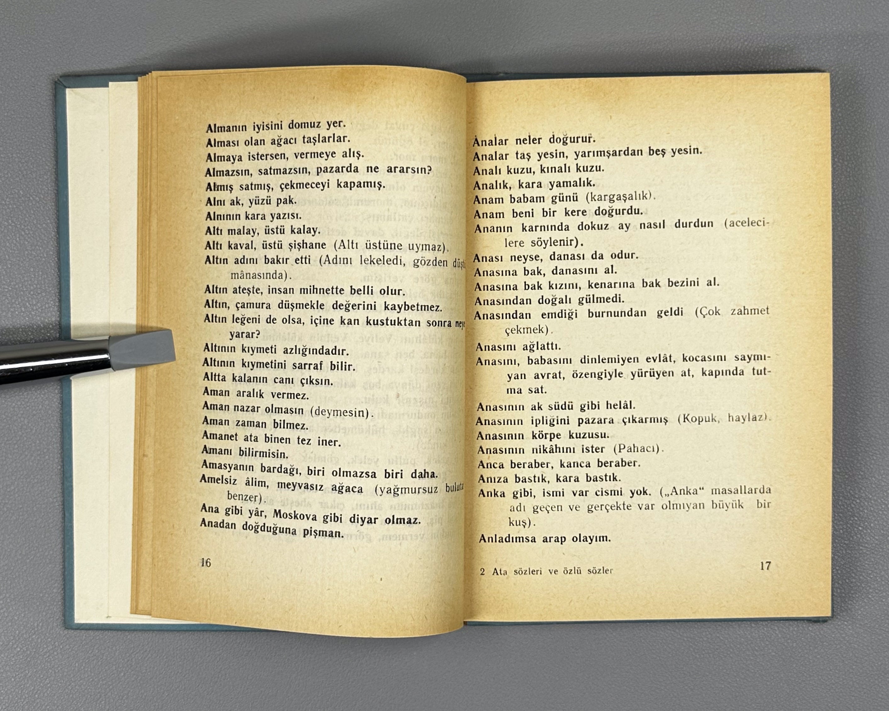 Turkish Folk Proverbs (Ata sözleri ve özlü sözler) / compiled by Y. Kerimof and B. Şişmanoğlu. Sofia: Narodna Prosveta, 1960. In Turkish.