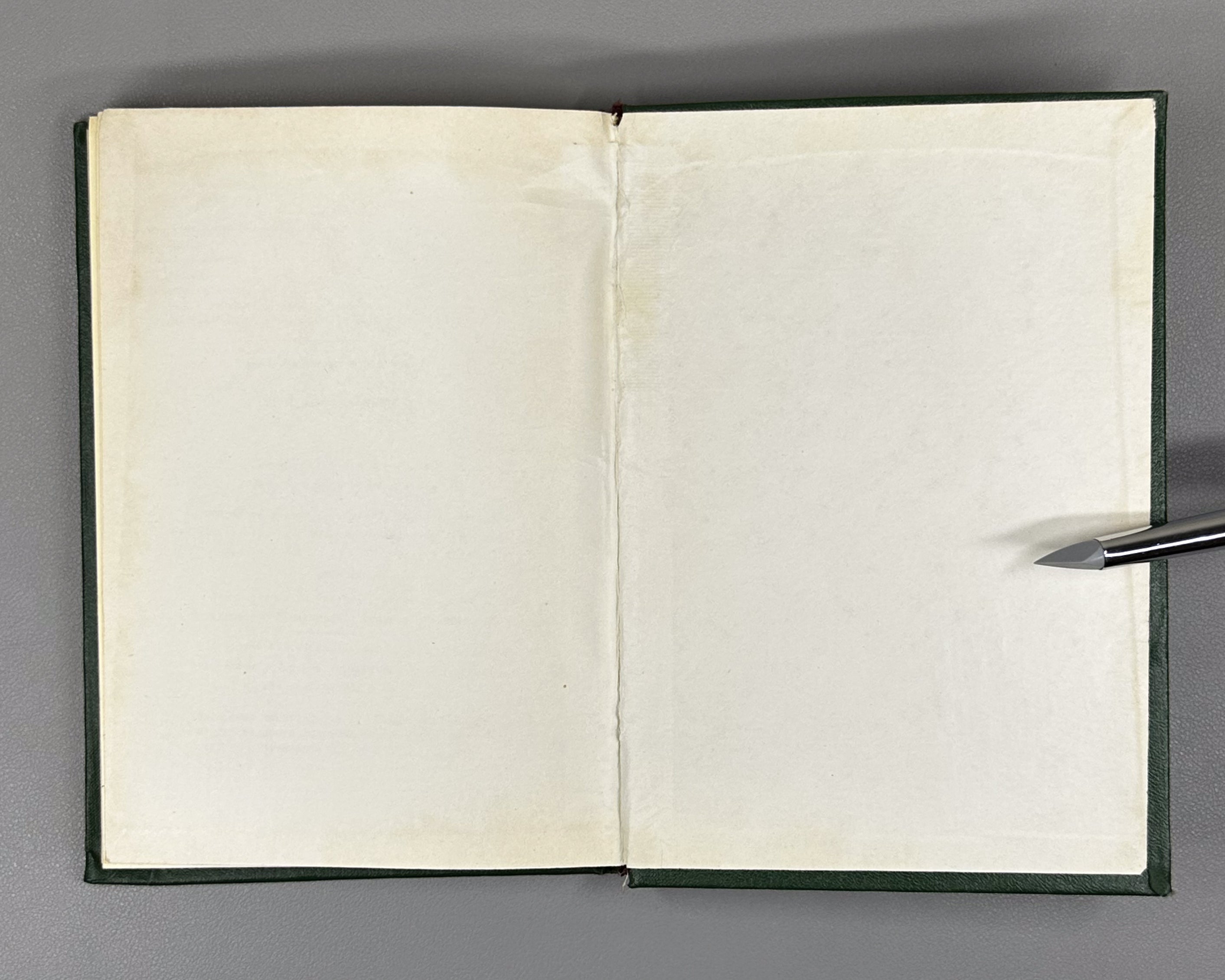 [Signed by the author to G. Puturidze] Jikia, S. Turkish Chrestomathy. Issue I (Turkuli krestomatia. Nakveti 1). 1965. In Turkish, Georgian.