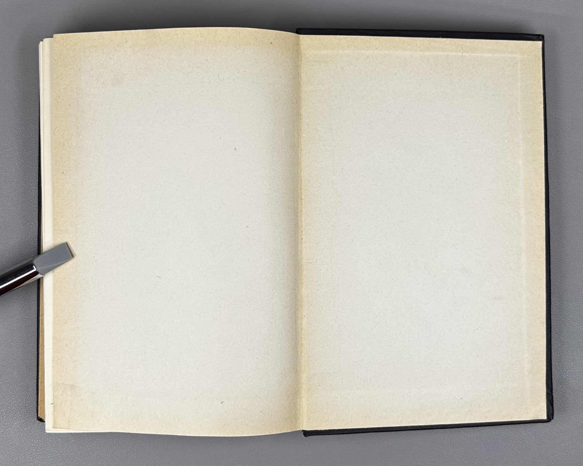 Mihri Hatun. Divan (Divan / Диван). Series: Monuments of Literature of the Peoples of the East. Texts. Small Series, IX, 1967. In Russian and Ottoman Turkish.