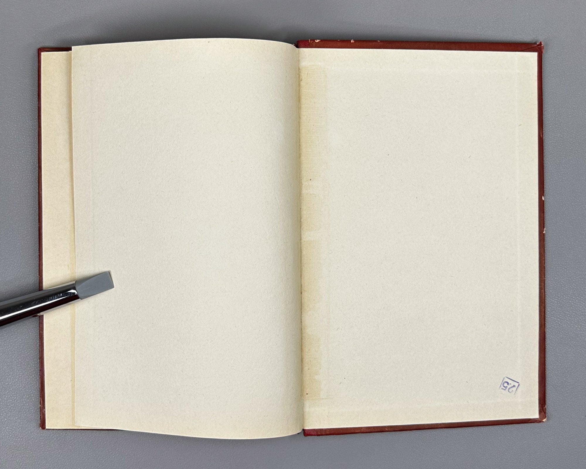 Nilov, V.; Tyurin, S. Ripening and Storage of Wine Materials in Large Reservoirs (Sozrevanie i khranenie vinomaterialov v krupnykh rezervuarakh). First edition, 1967. In Russian.