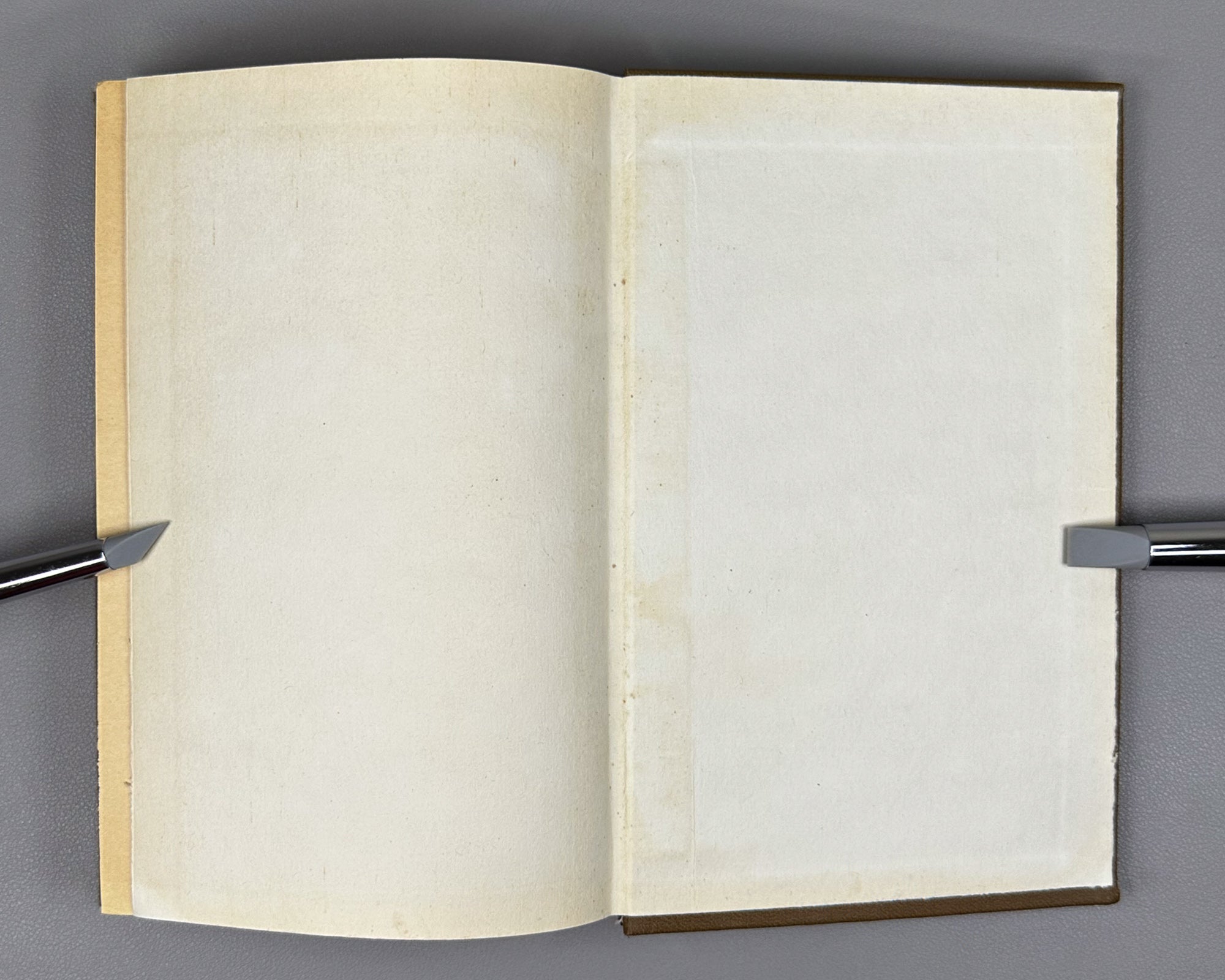 [Signed] Handbook of Winemaking (Spravochnik po vinodeliyu) / edited by V. M. Maltabar and E. M. Shprizman, 1973. In Russian.