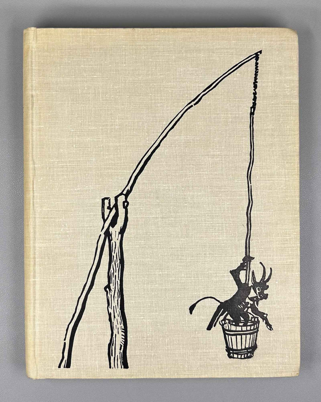 Gogol, N. Evenings on a Farm near Dikanka (Vechera na khutore bliz Dikanki). Illustrated by A. Laptev, 1960. In Russian.